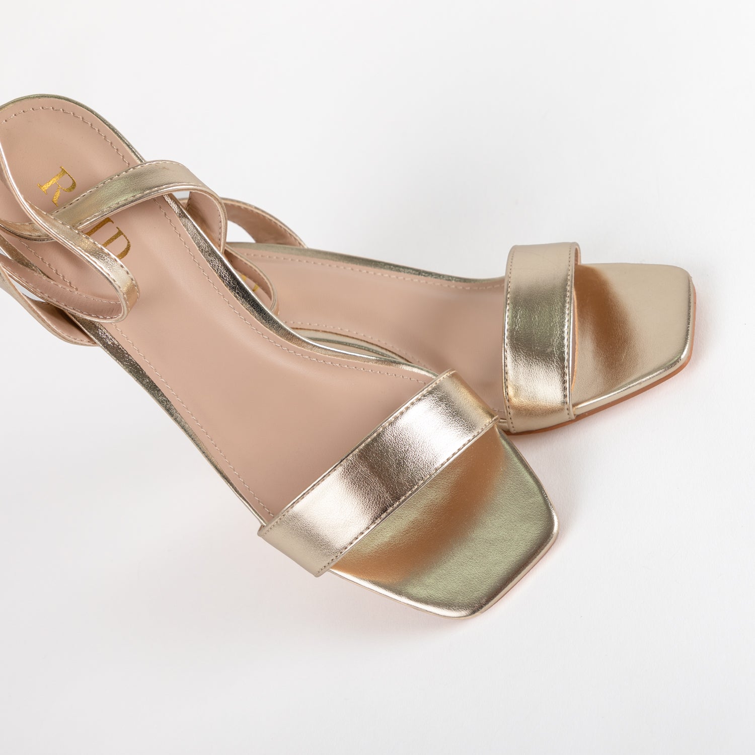 RAID Chantal Block Heels in Gold Metallic