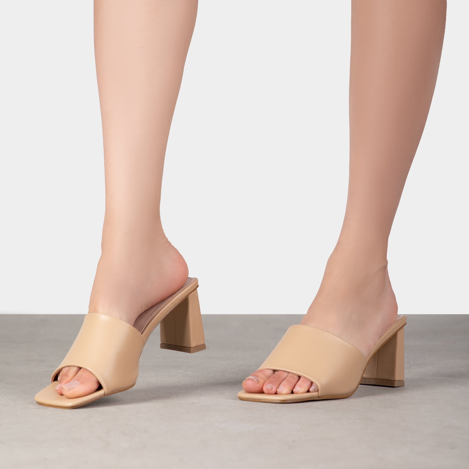 RAID Ilaria Block Heeled Mules in Nude