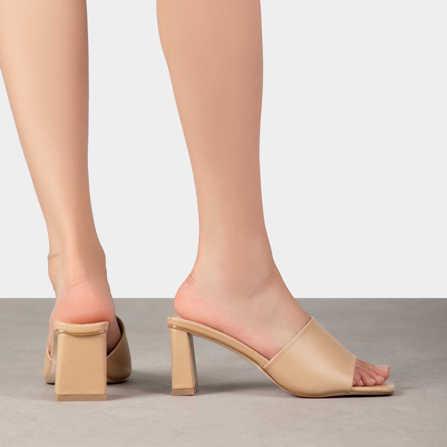 RAID Ilaria Block Heeled Mules in Nude