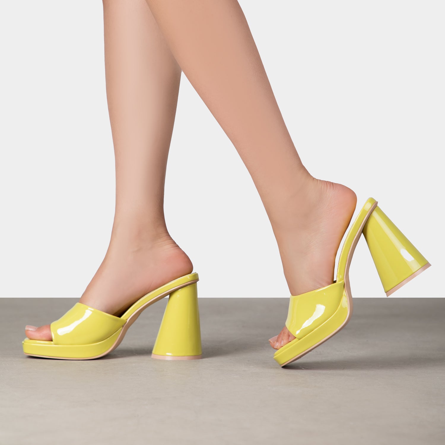 RAID Kiko Block Heeled Mule in Lime