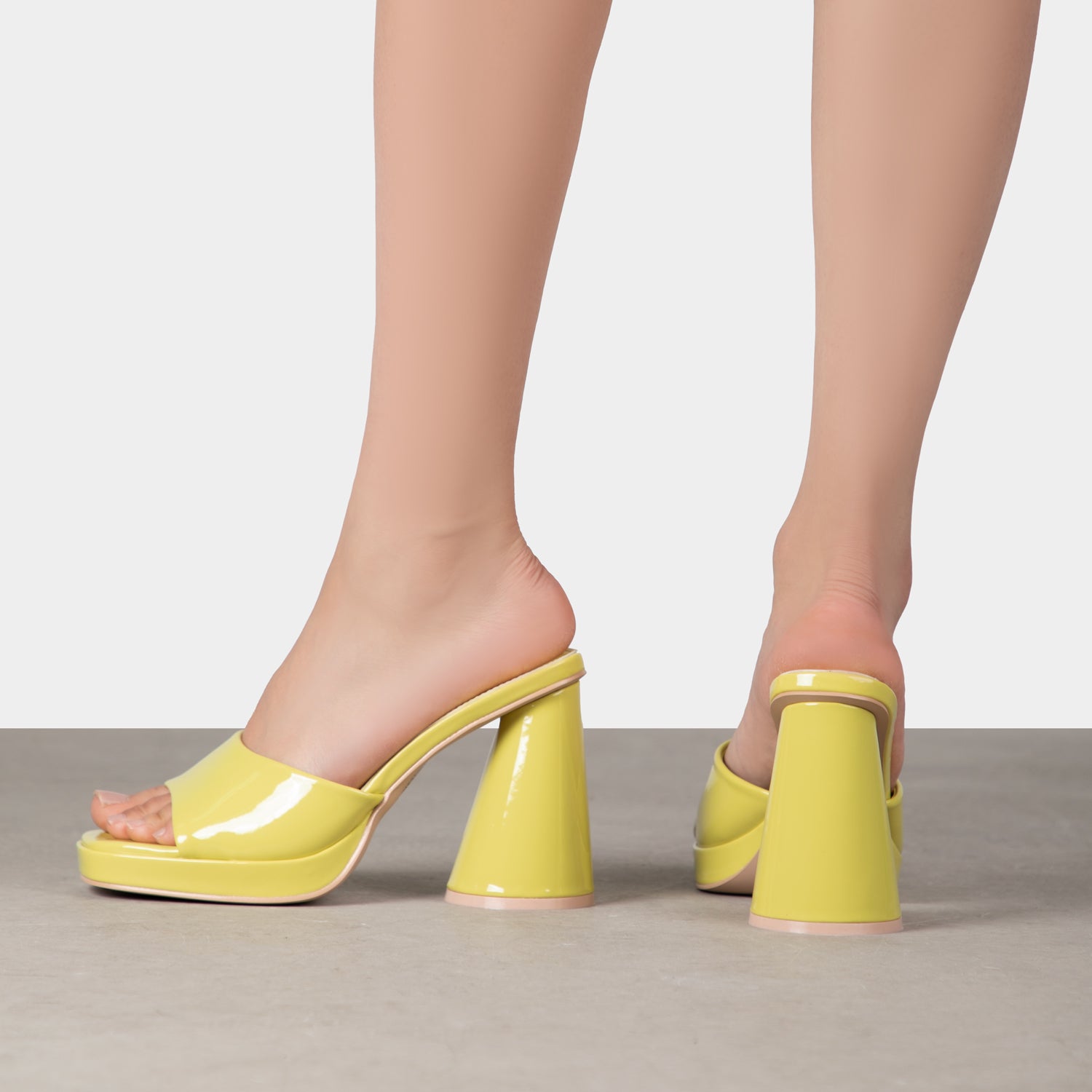 RAID Kiko Block Heeled Mule in Lime