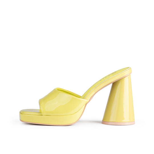 RAID Kiko Block Heeled Mule in Lime