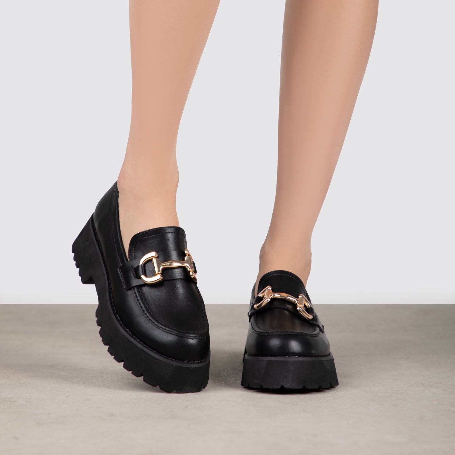 RAID Gennia Chunky Flat Shoes in Black