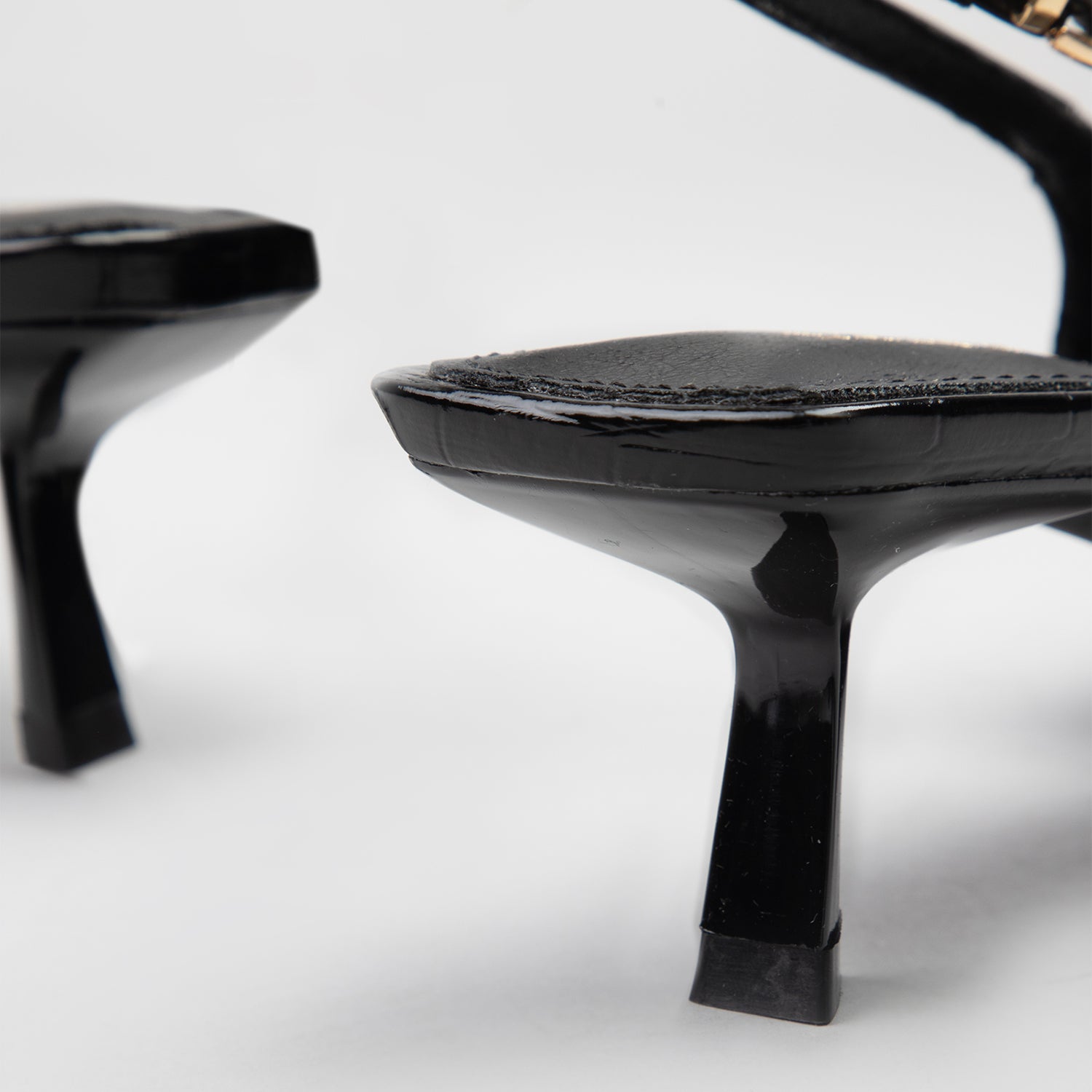 RAID Alique Slingbacks in Black