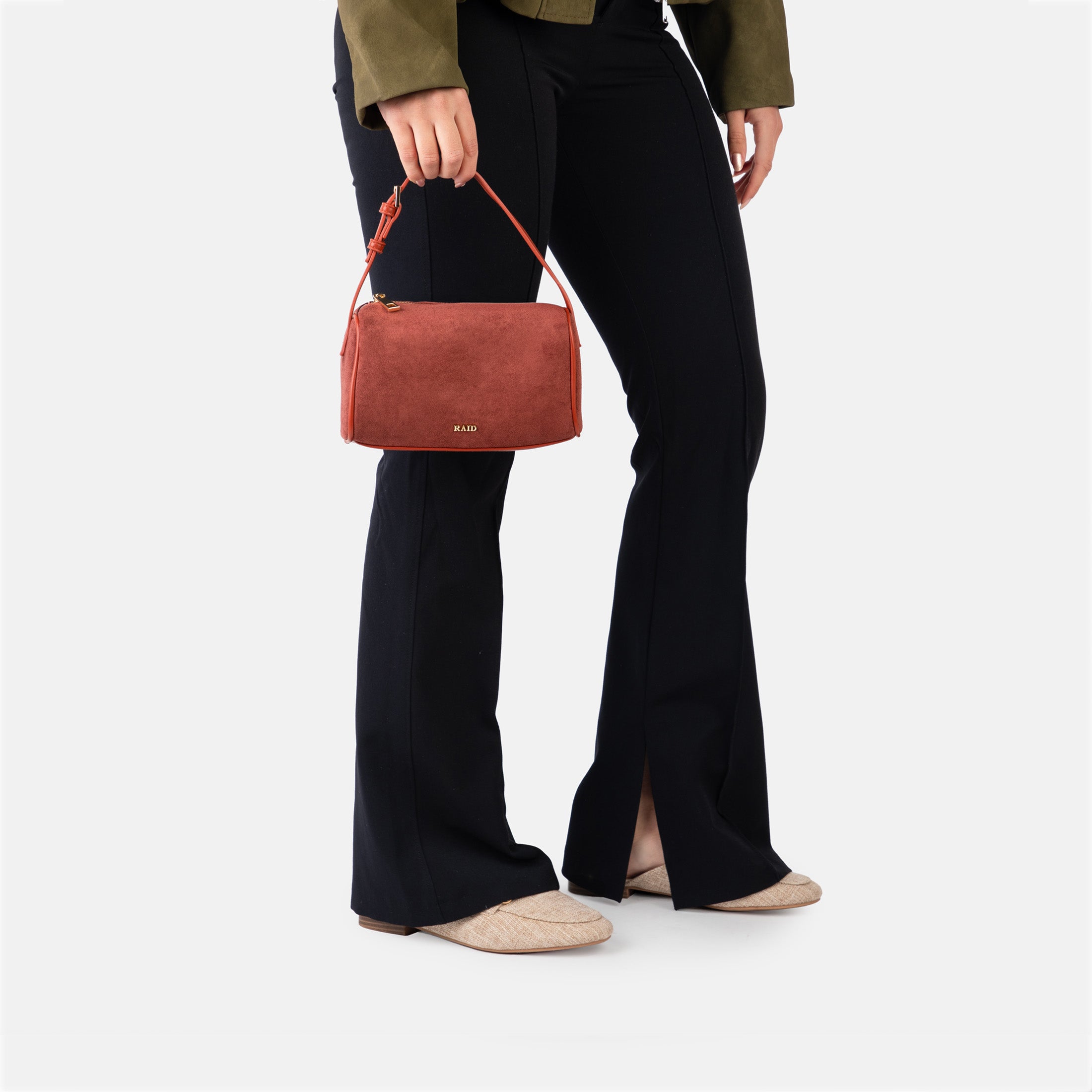 Raid Bon Shoulder Bag in Brown