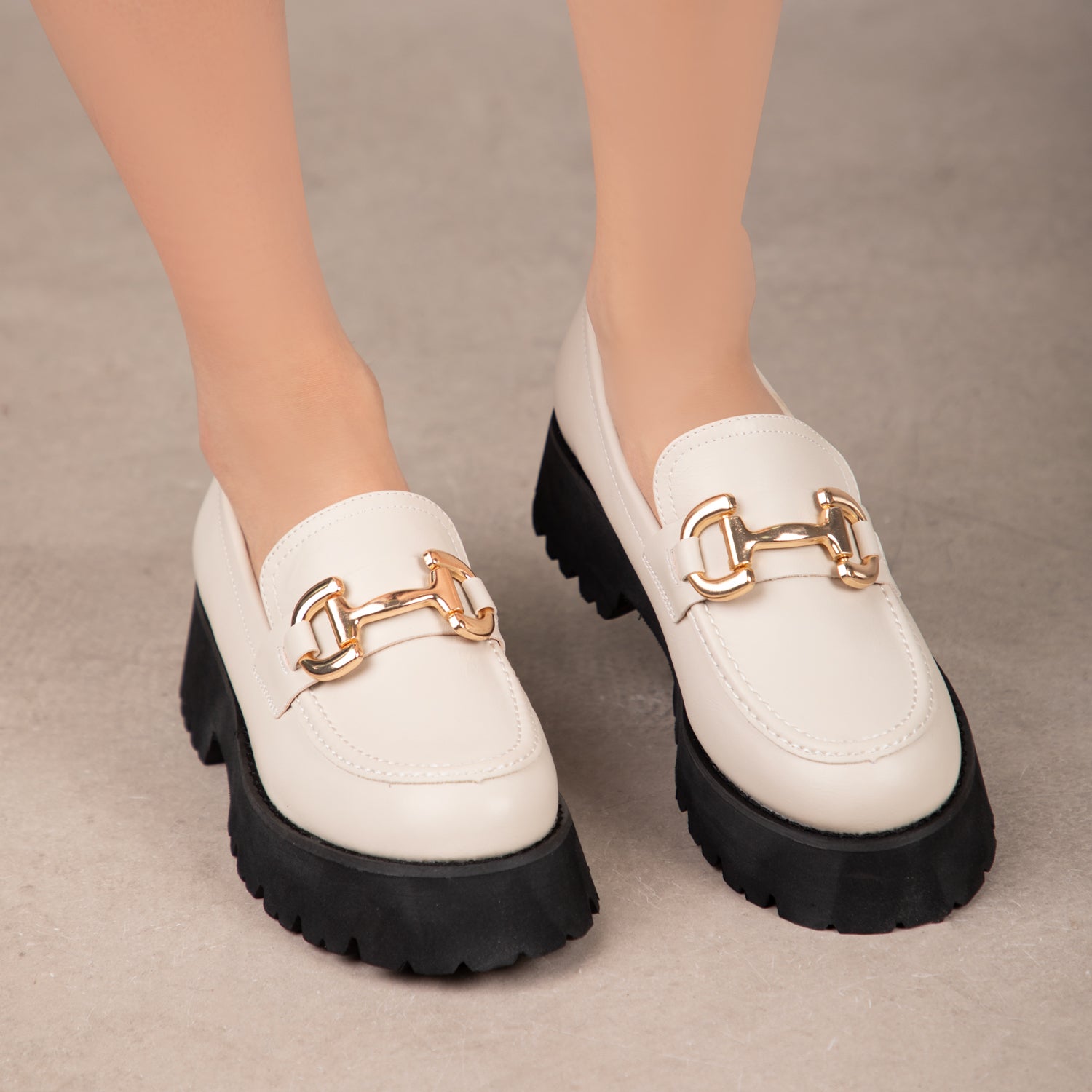 RAID Gennia Chunky Flat Shoes in Oat