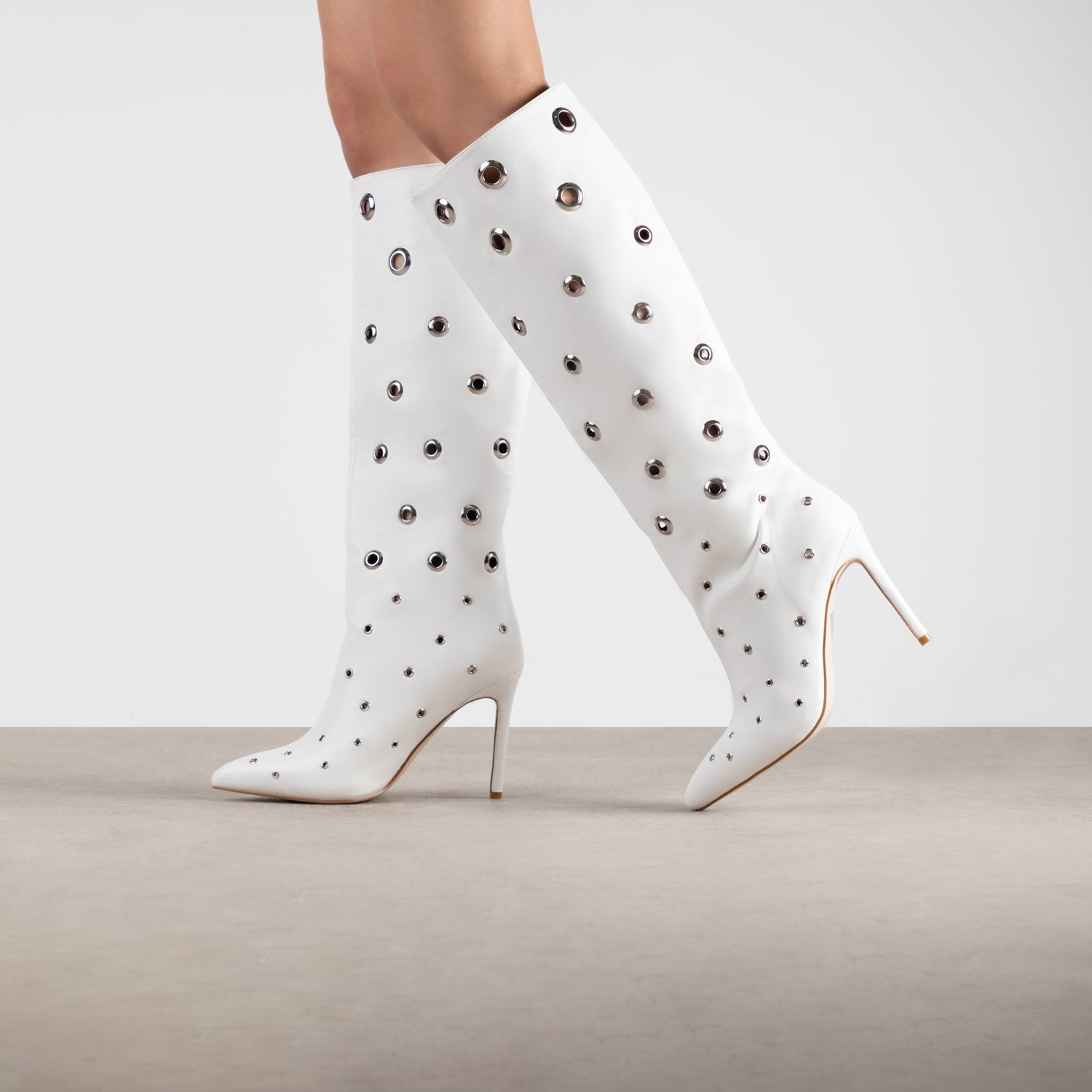 RAID Loryn Knee High Boots in White