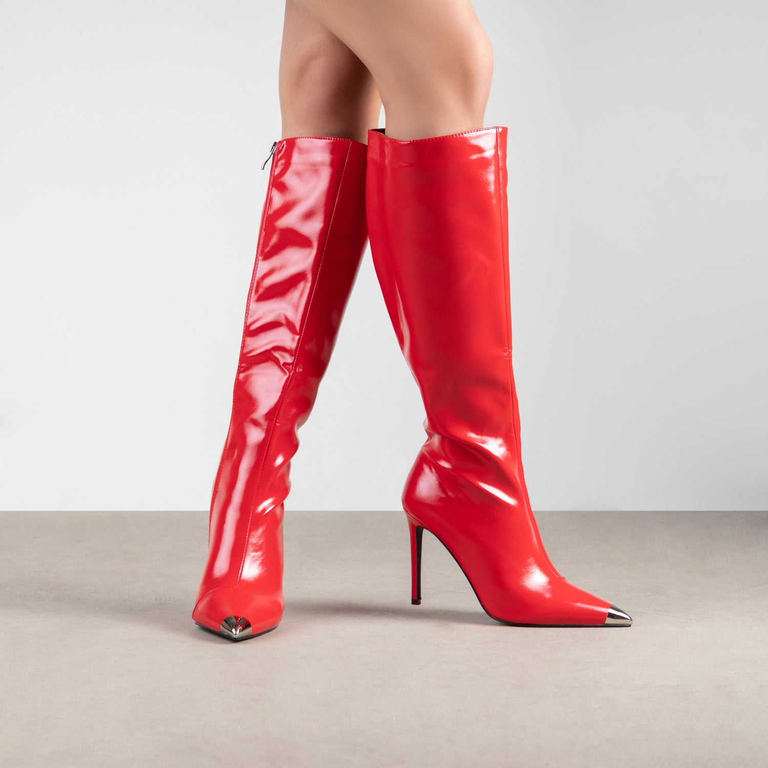 RAID Moulin Long Boots in Red