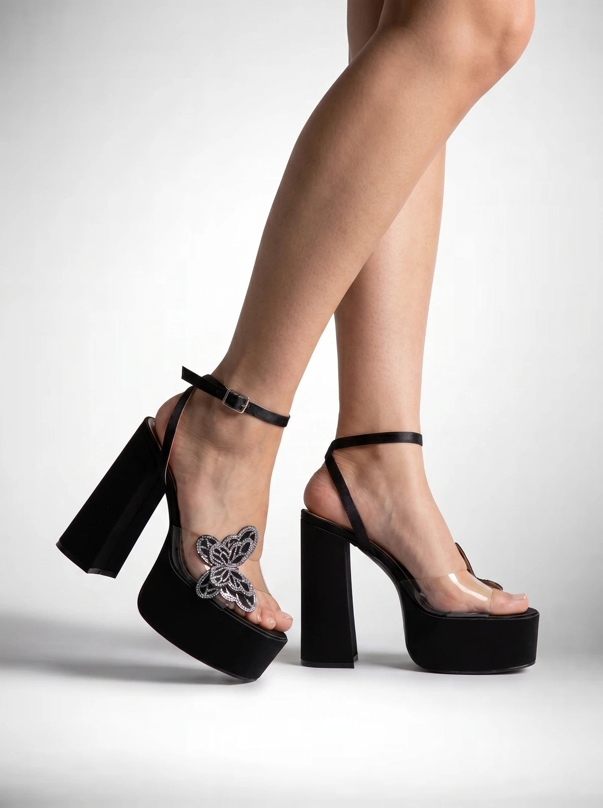 RAID Elizah Platform Butterfly Heel In Black