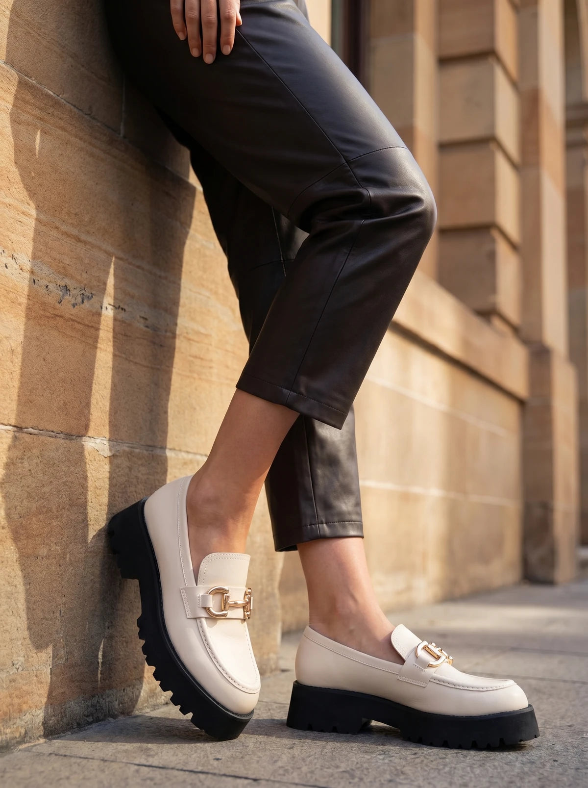 RAID Gennia Chunky Flat Shoes in Oat