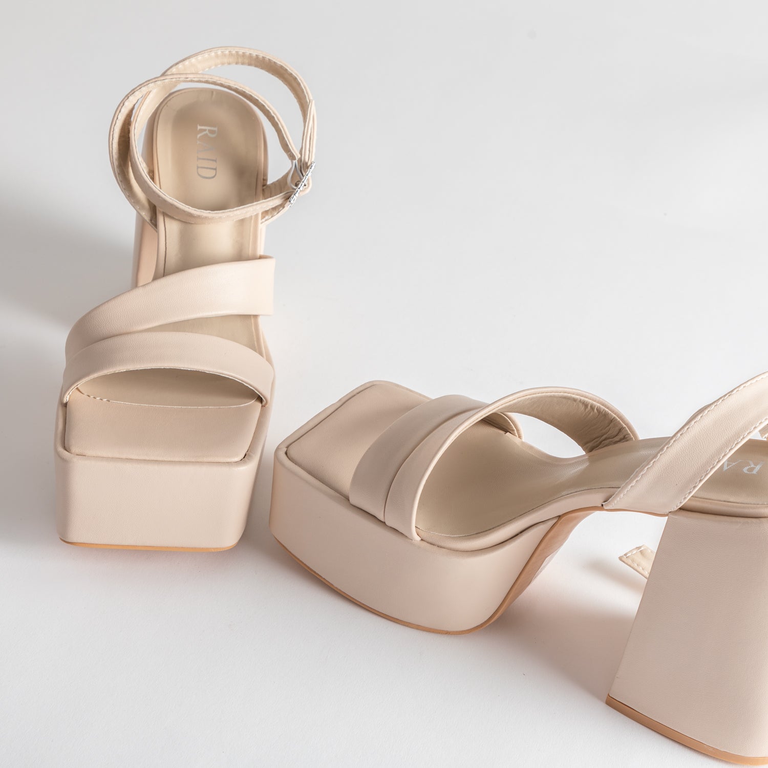 RAID Zaina Platform Sandal in Nude