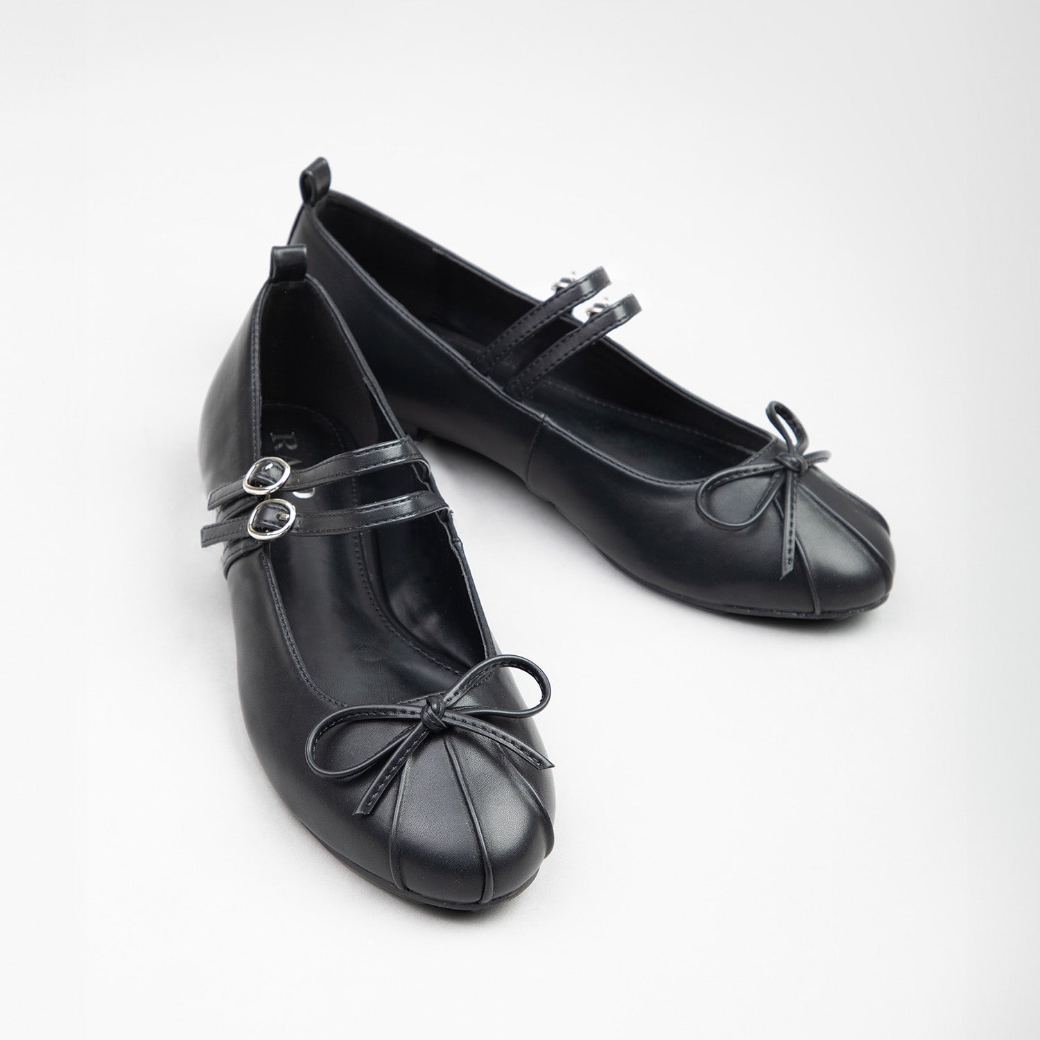 RAID Idol Ballet Flats in Black