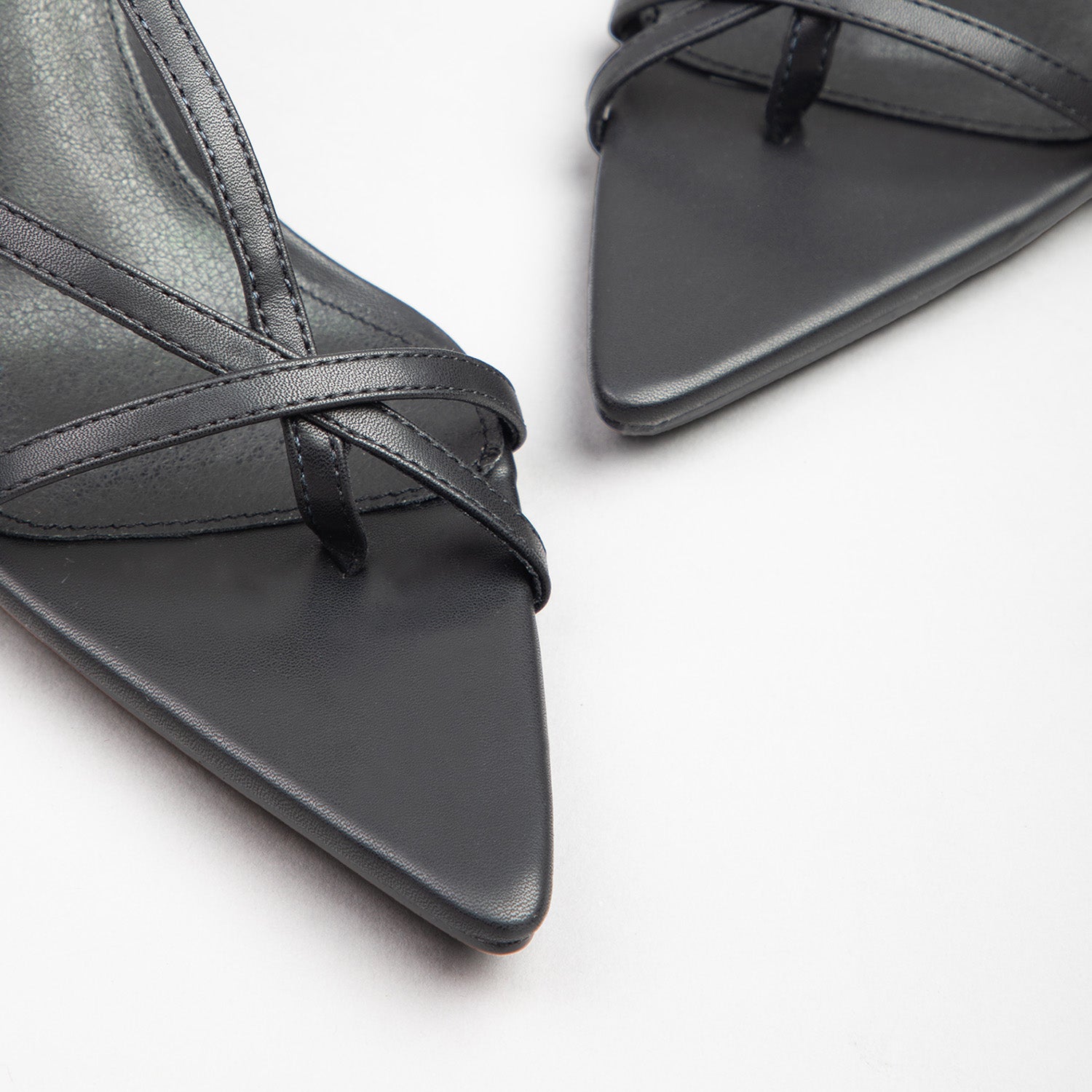 RAID Layne Heeled Sandals in Black