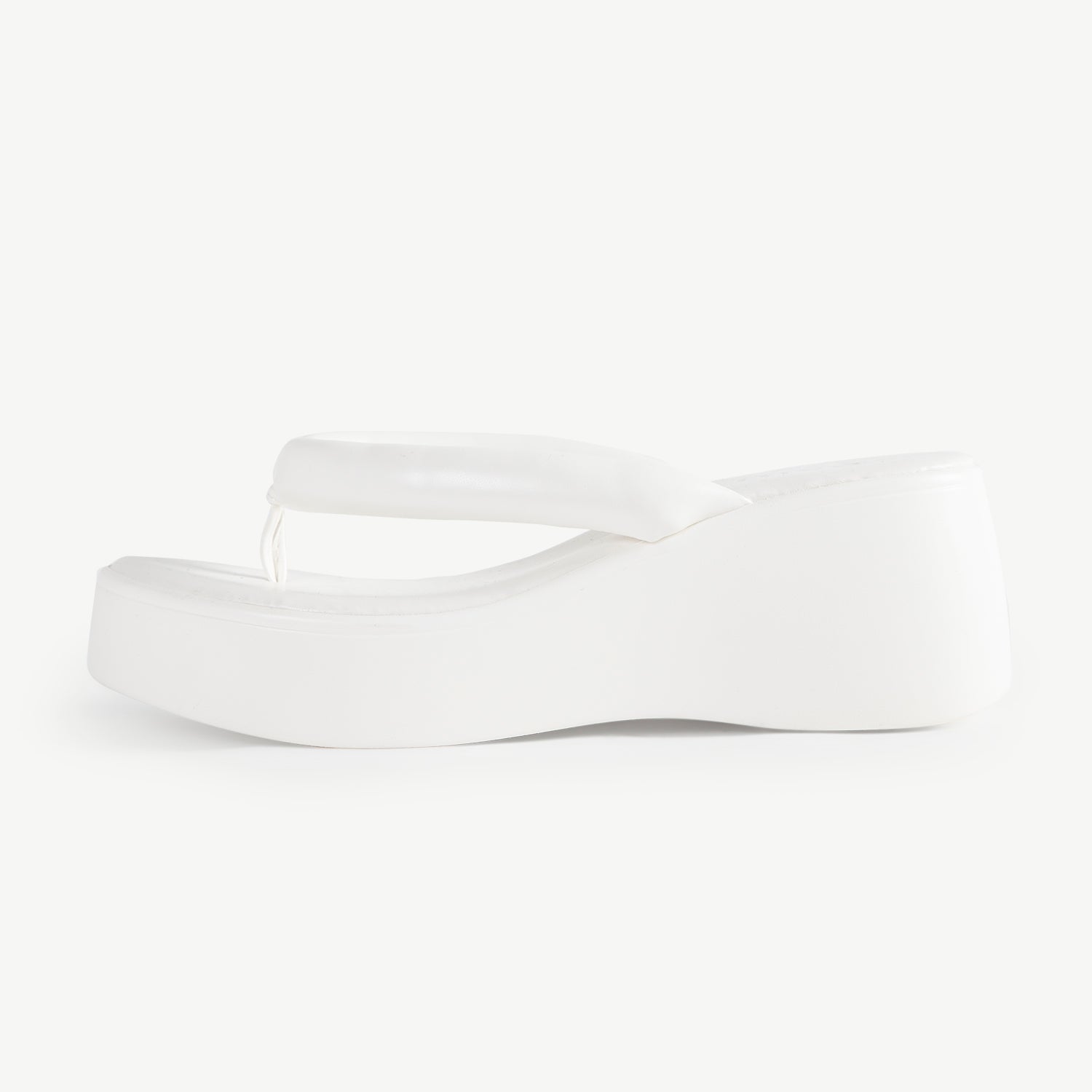 RAID Aaria Chunky Platform Sandals In White