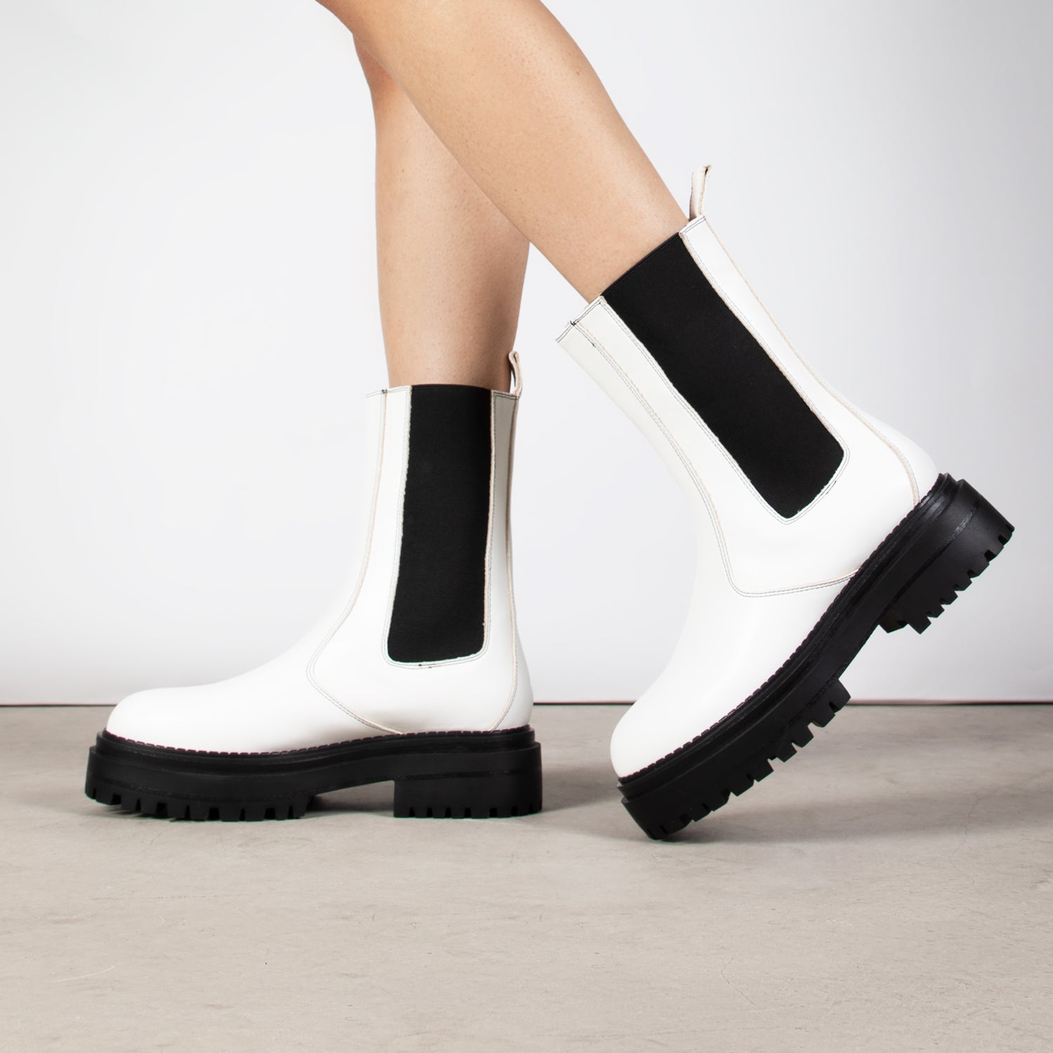 RAID Aasta Ankle Boot in White