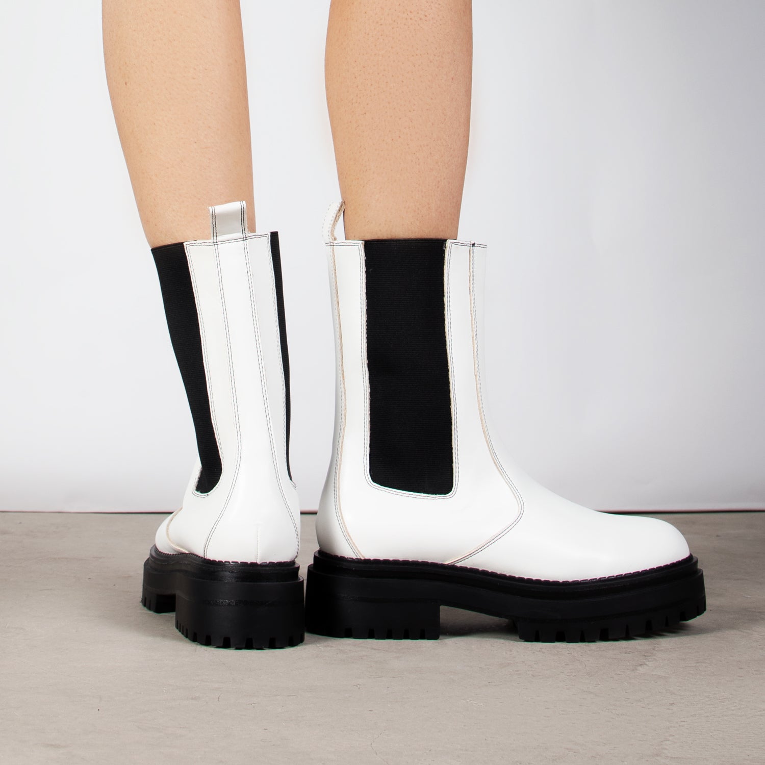 RAID Aasta Ankle Boot in White