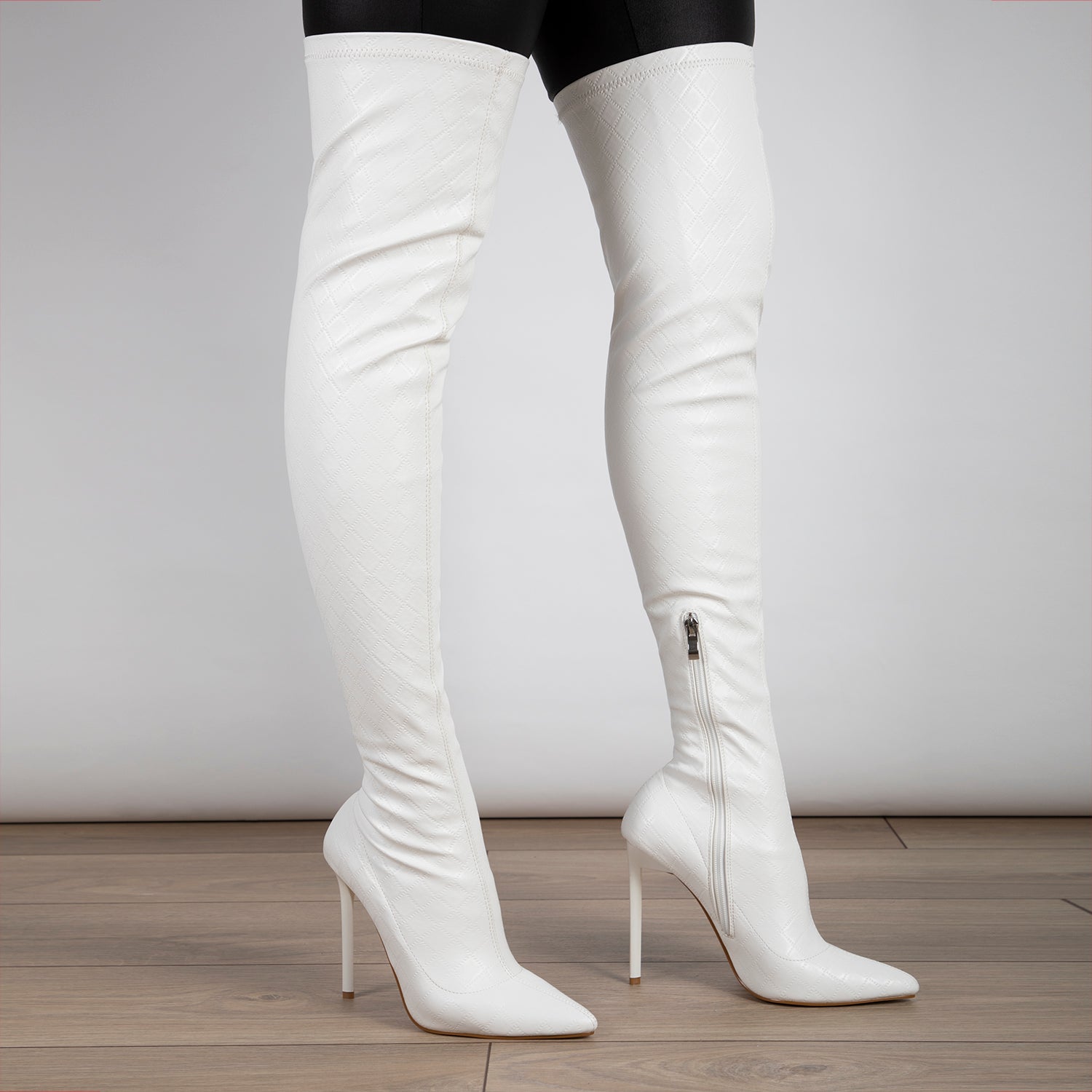 RAID Banner Stiletto Heeled Boot in White