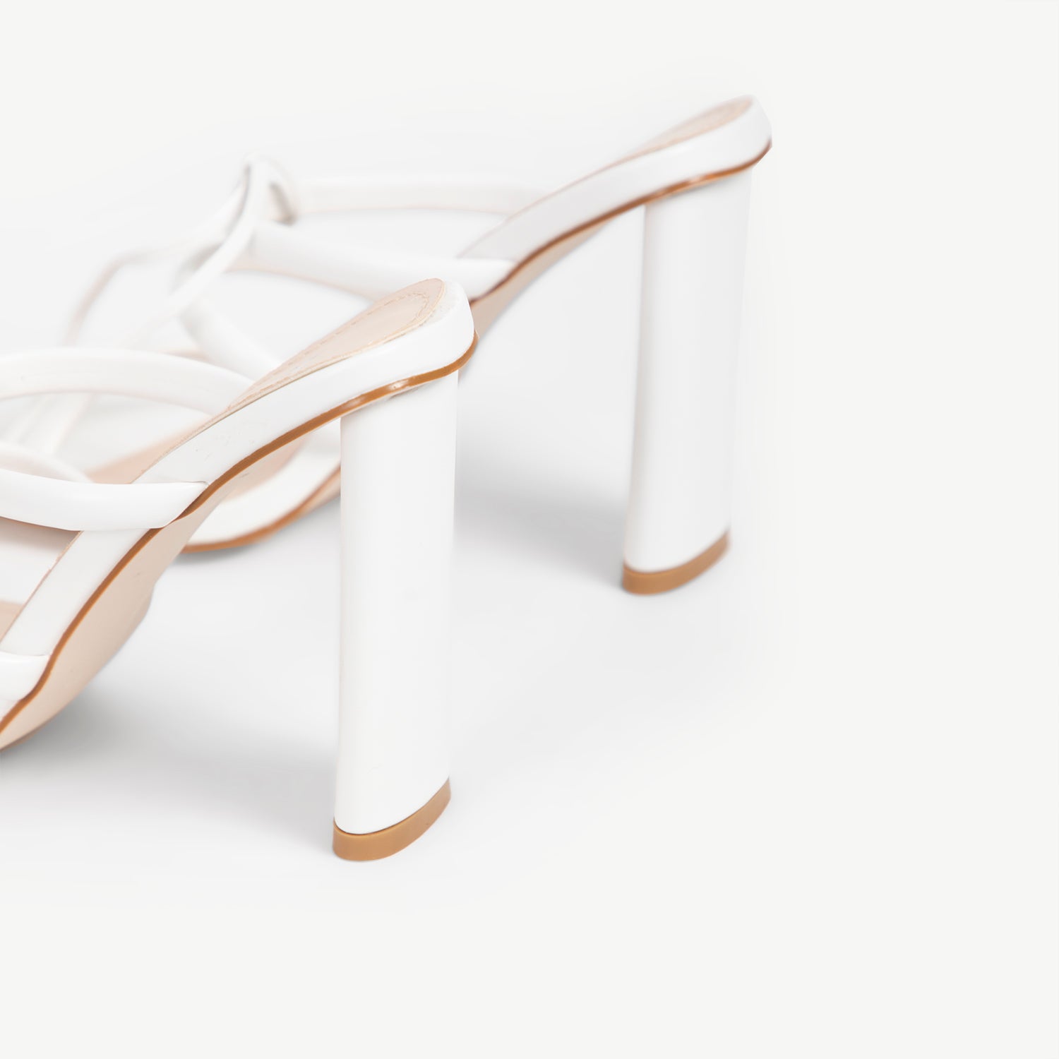 RAID Betsy Block Heeled Mule Sandal In White