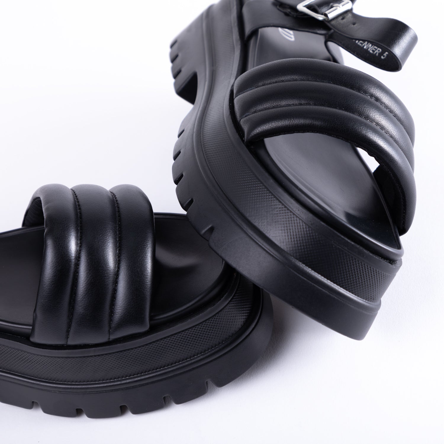 RAID Brenner Chunky Padded Sandal in Black