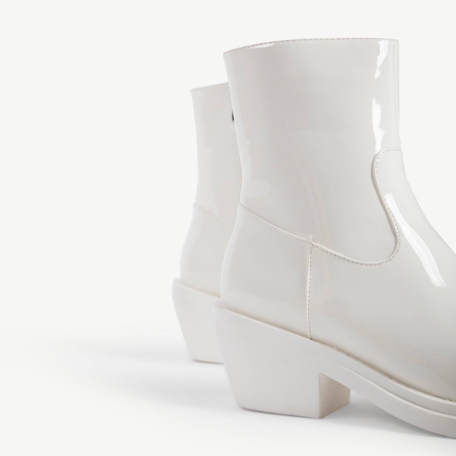 RAID Celina Ankle Boot in White