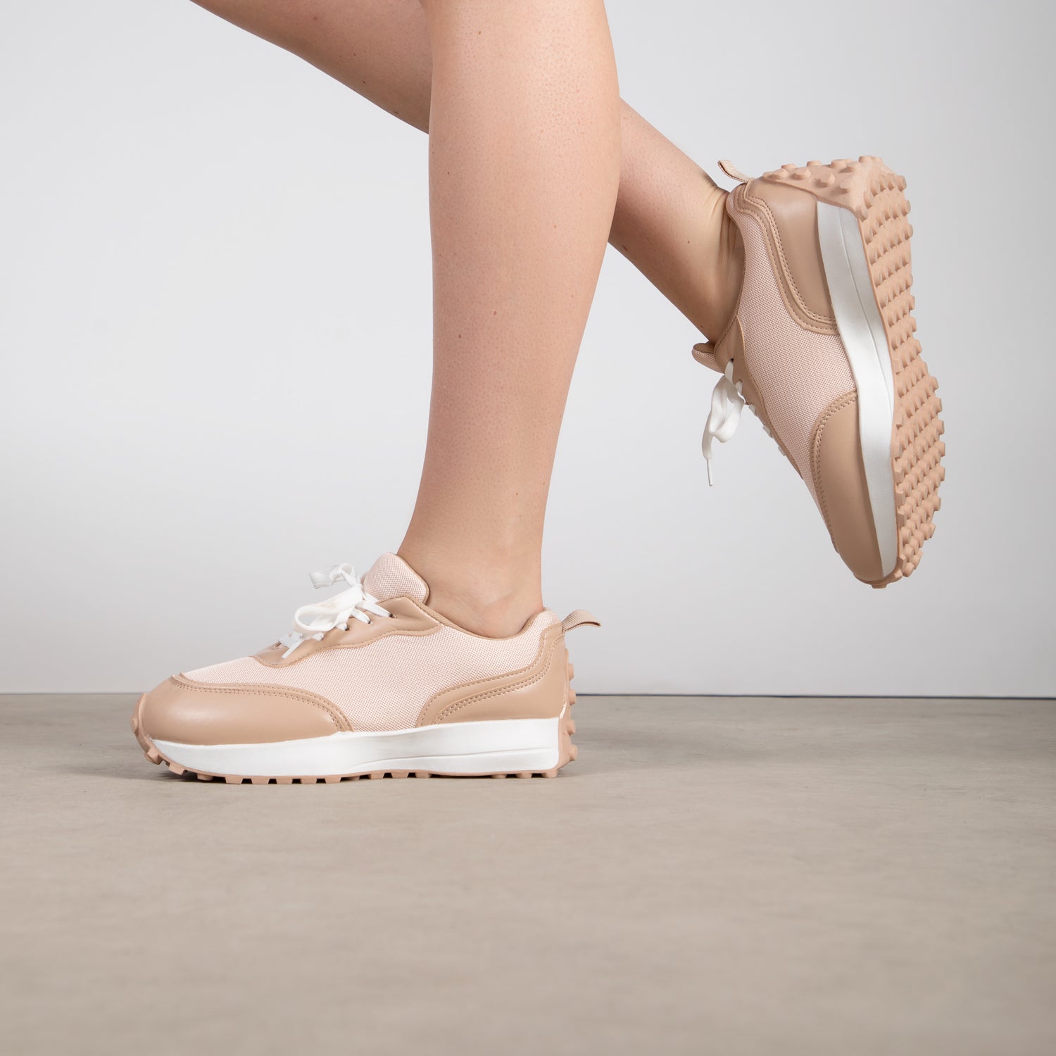 RAID Dazz Chunky Trainers in Nude