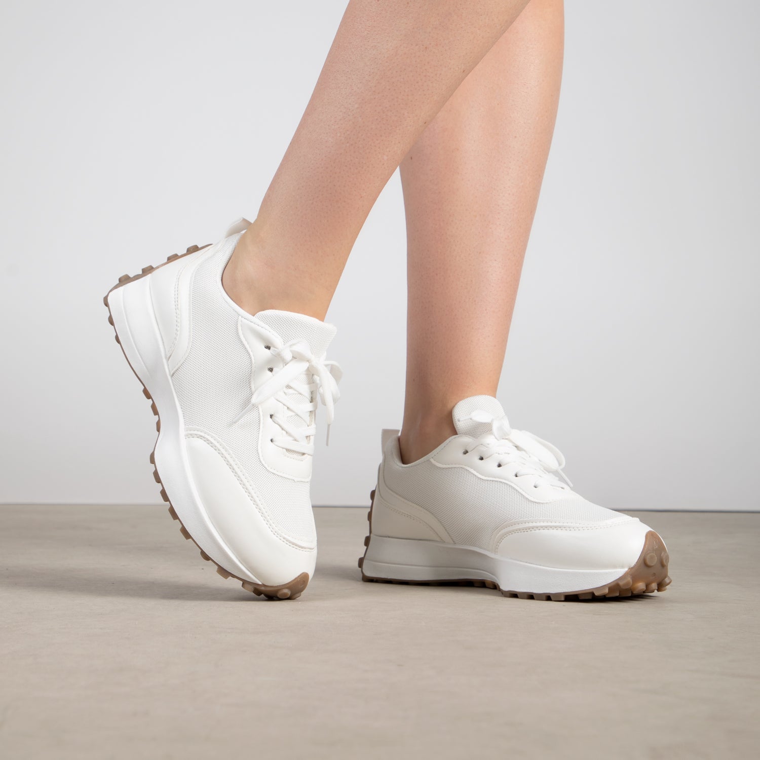 RAID Dazz Chunky Trainers in White