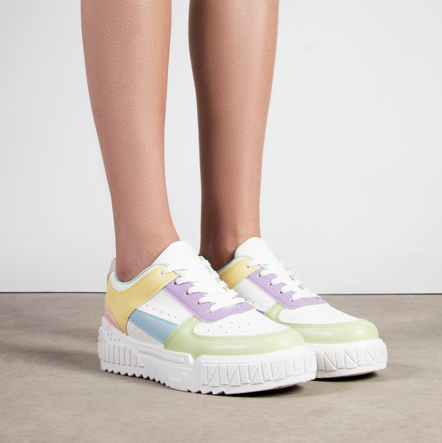 RAID Dexter Chunky Trainer in Multi