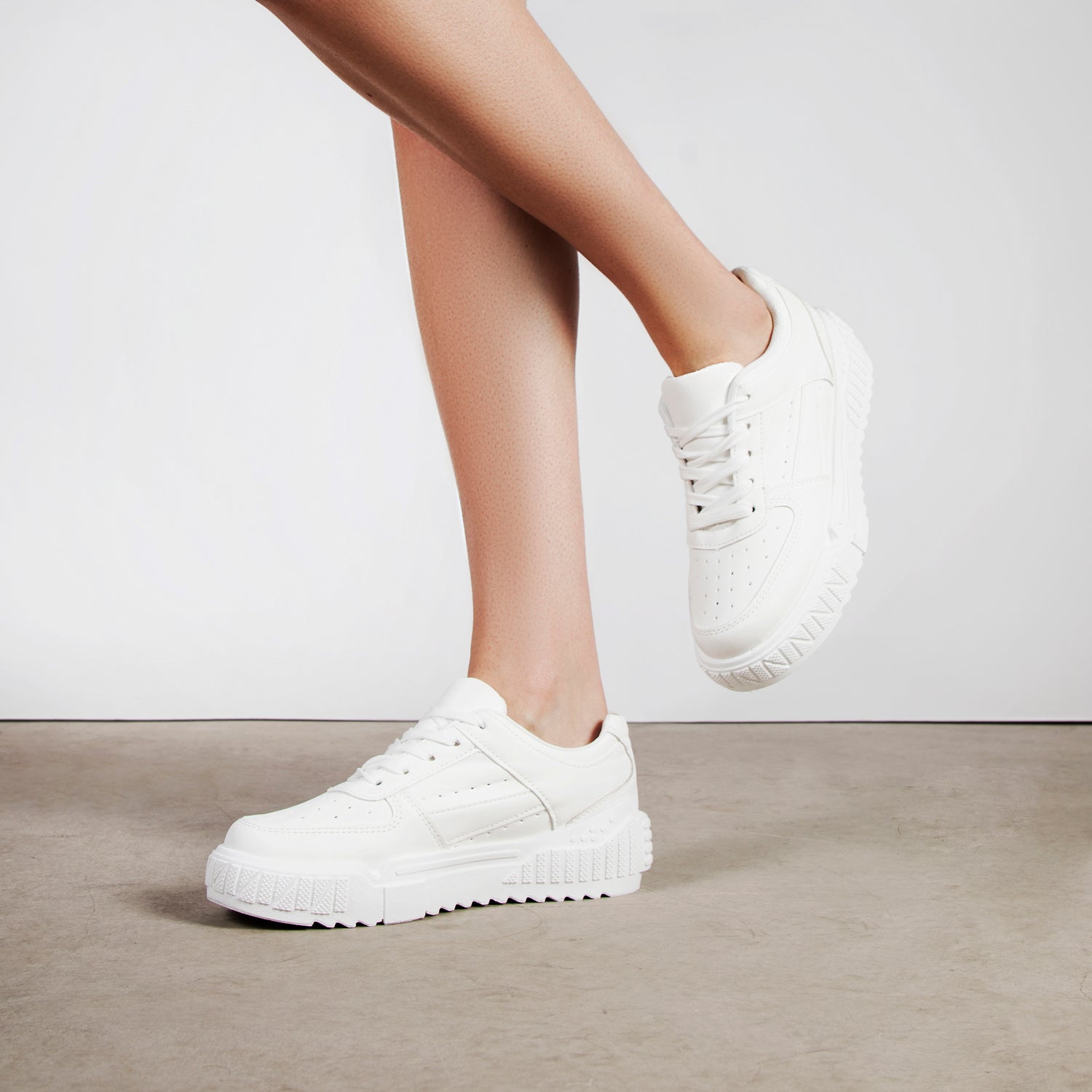 RAID Dexter Chunky Trainer in White