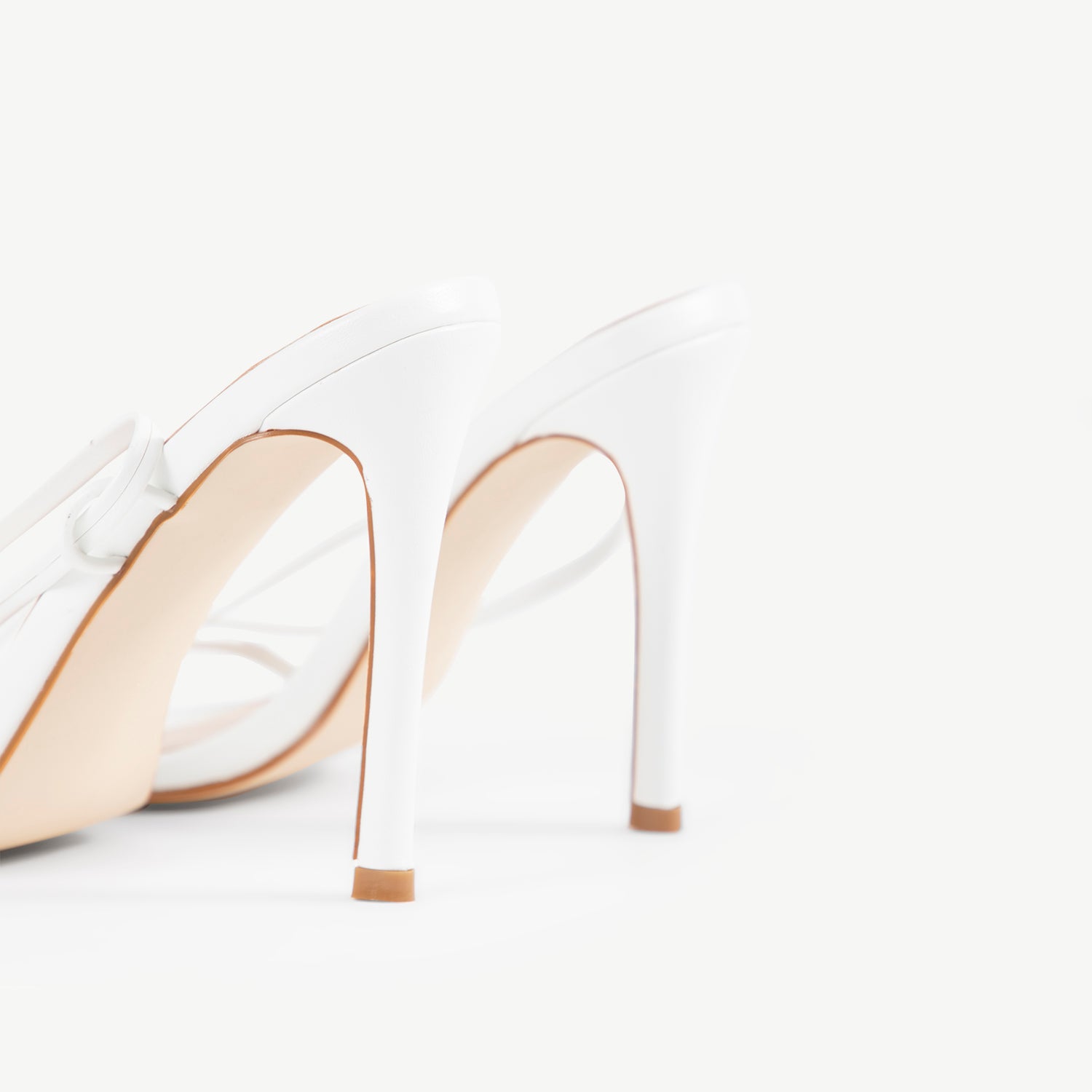 RAID Donnie Lace Up Heel In White