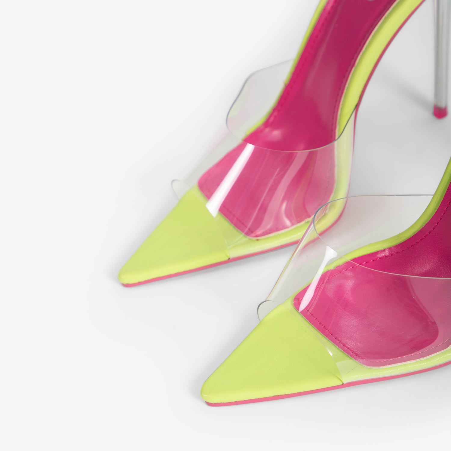 RAID Elixen Heeled Mule in Green