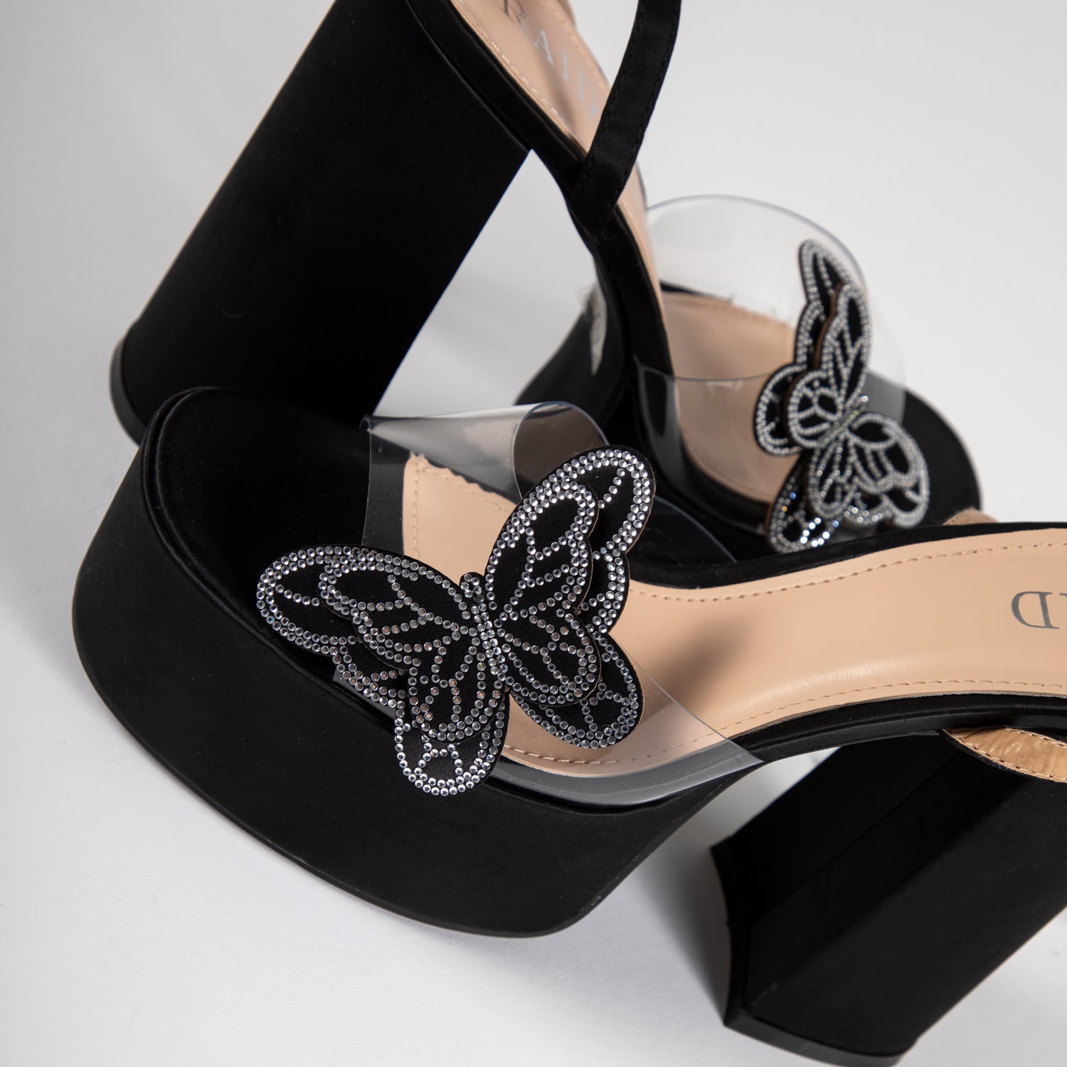 RAID Elizah Platform Butterfly Heel In Black