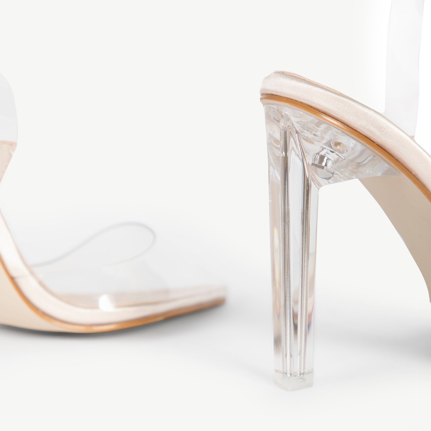 RAID Fannie Stiletto Heel in Champagne