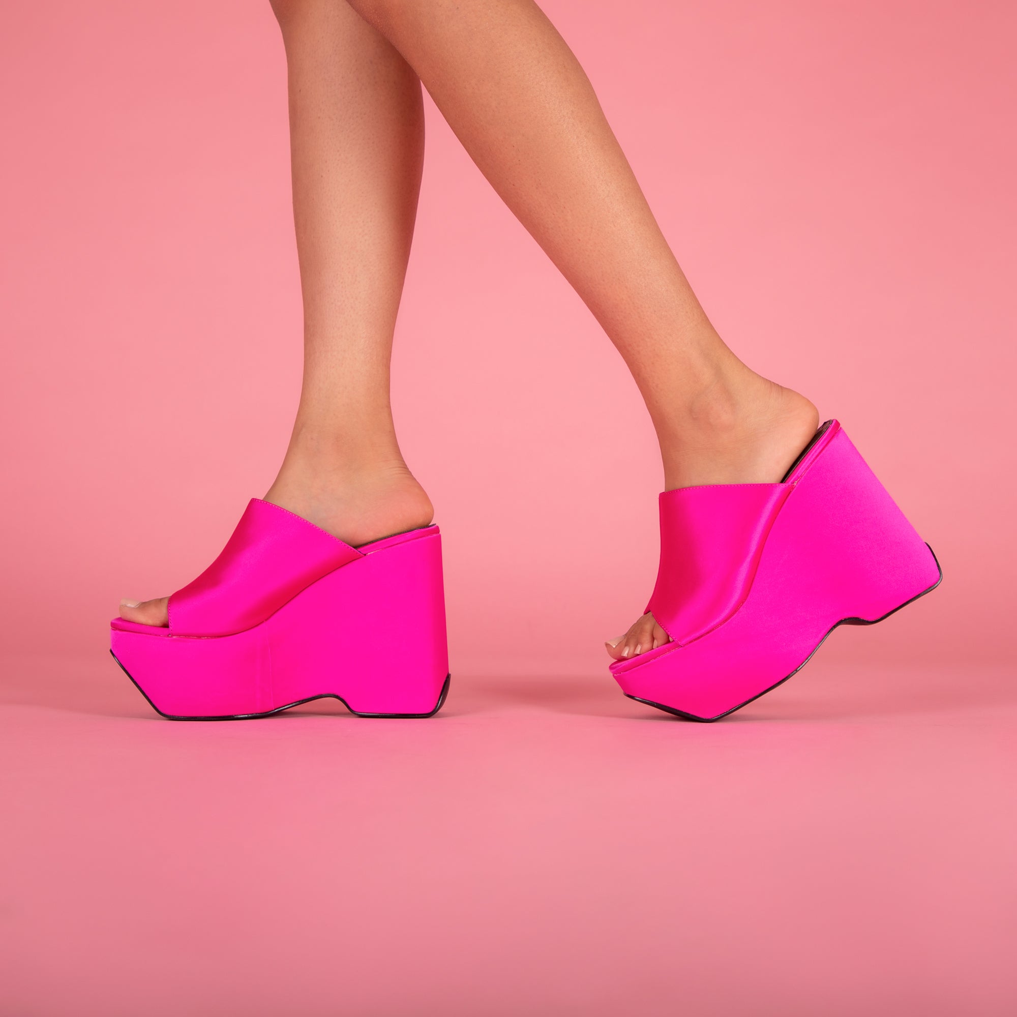 RAID Ferris Platform Heeled Mule in Pink
