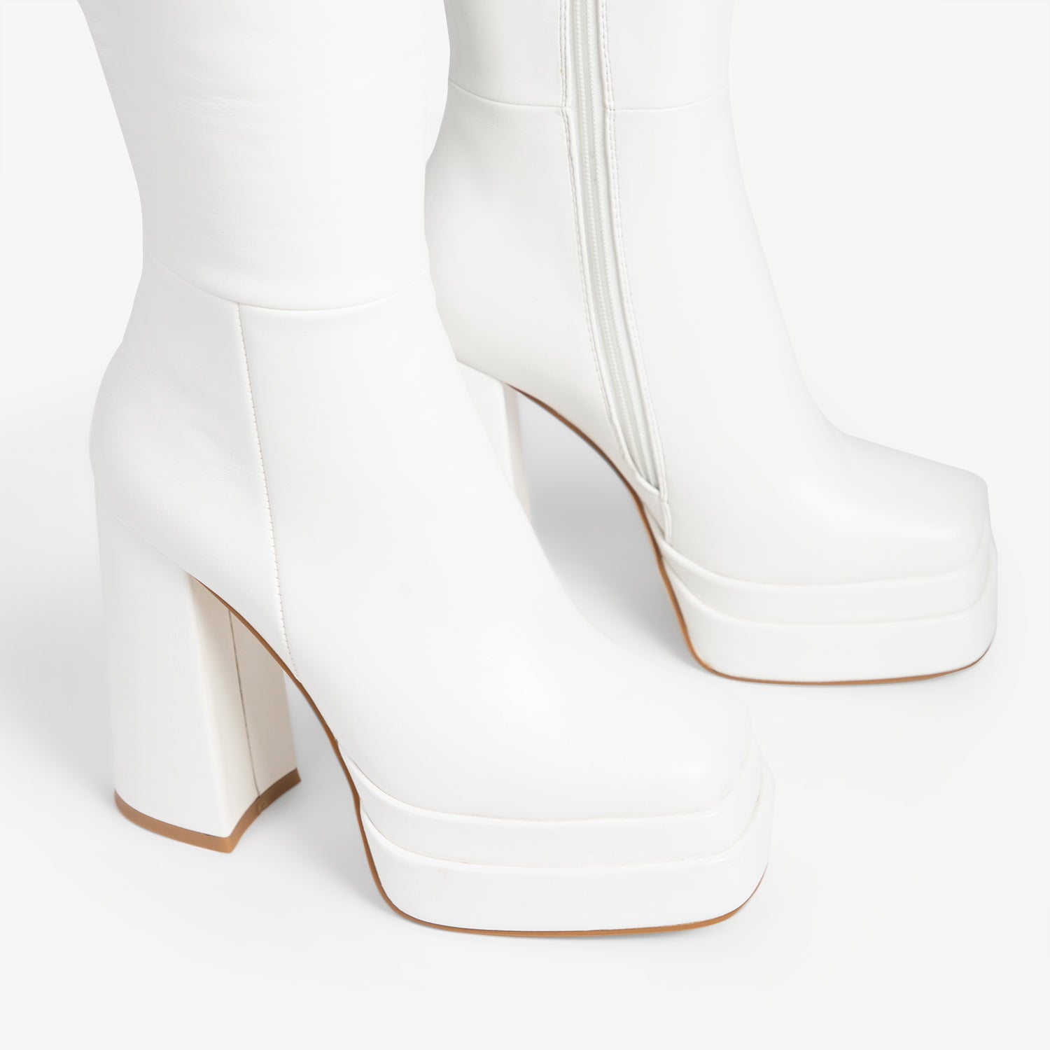 RAID Granger Block Heeled Boot in White