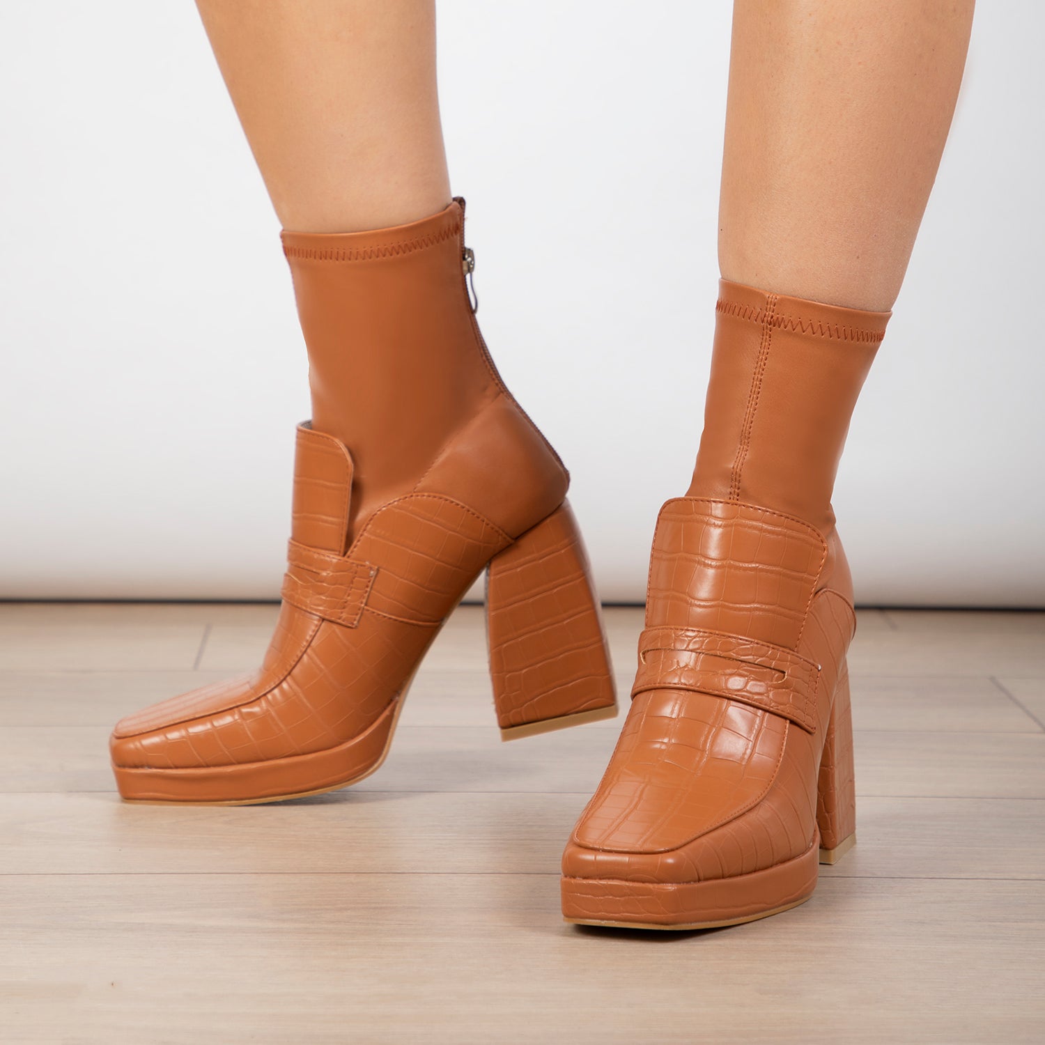 RAID Hibah Block Heeled Ankle Boot in Tan