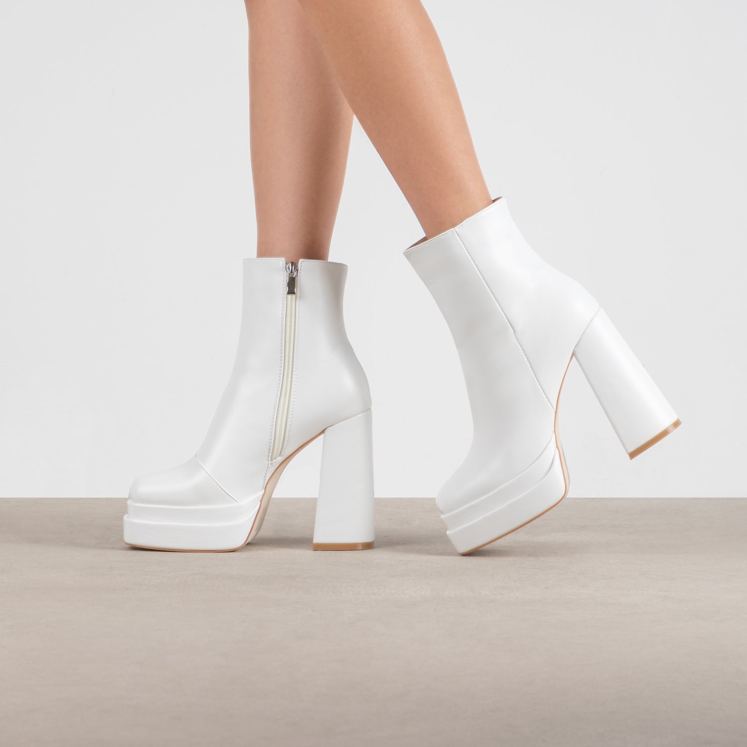 RAID Jadine Ankle Boot in White