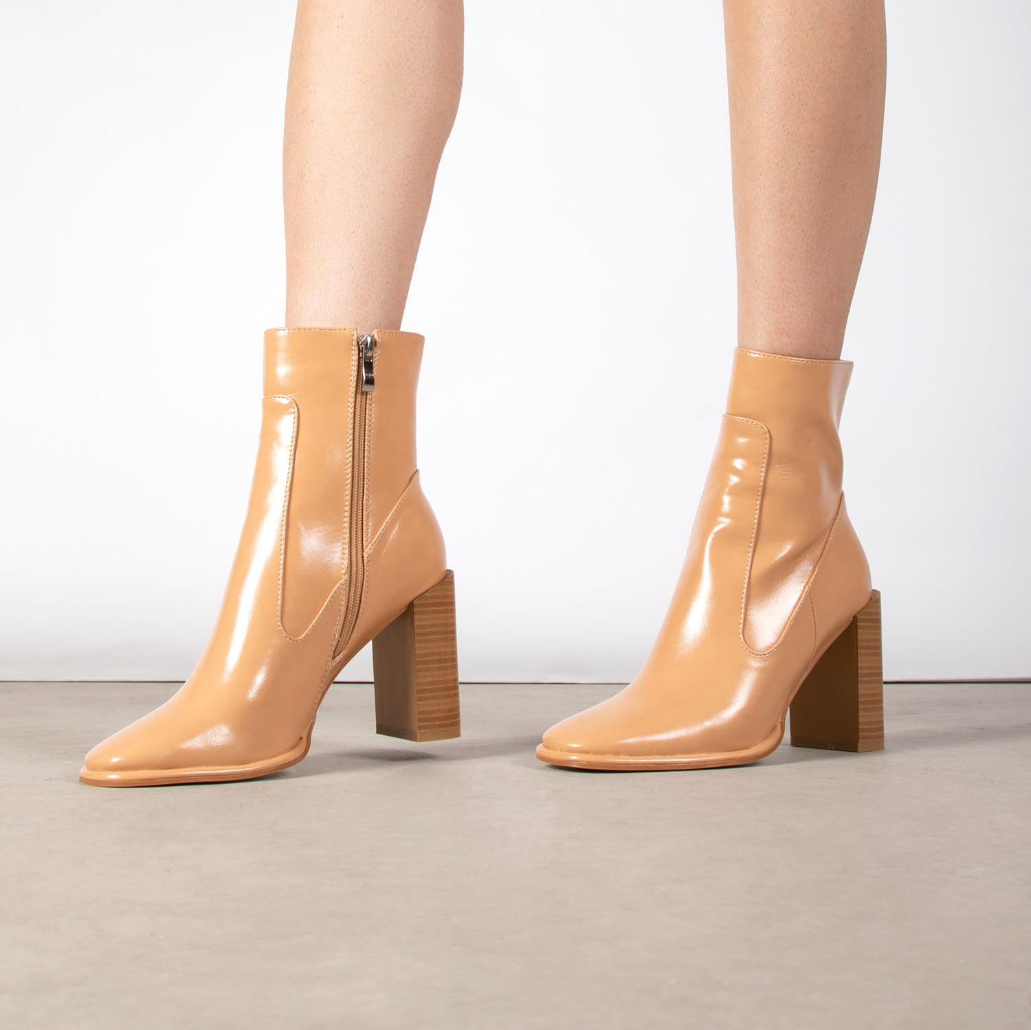 RAID Jennyl Block Heeled Ankle Boot in Sand