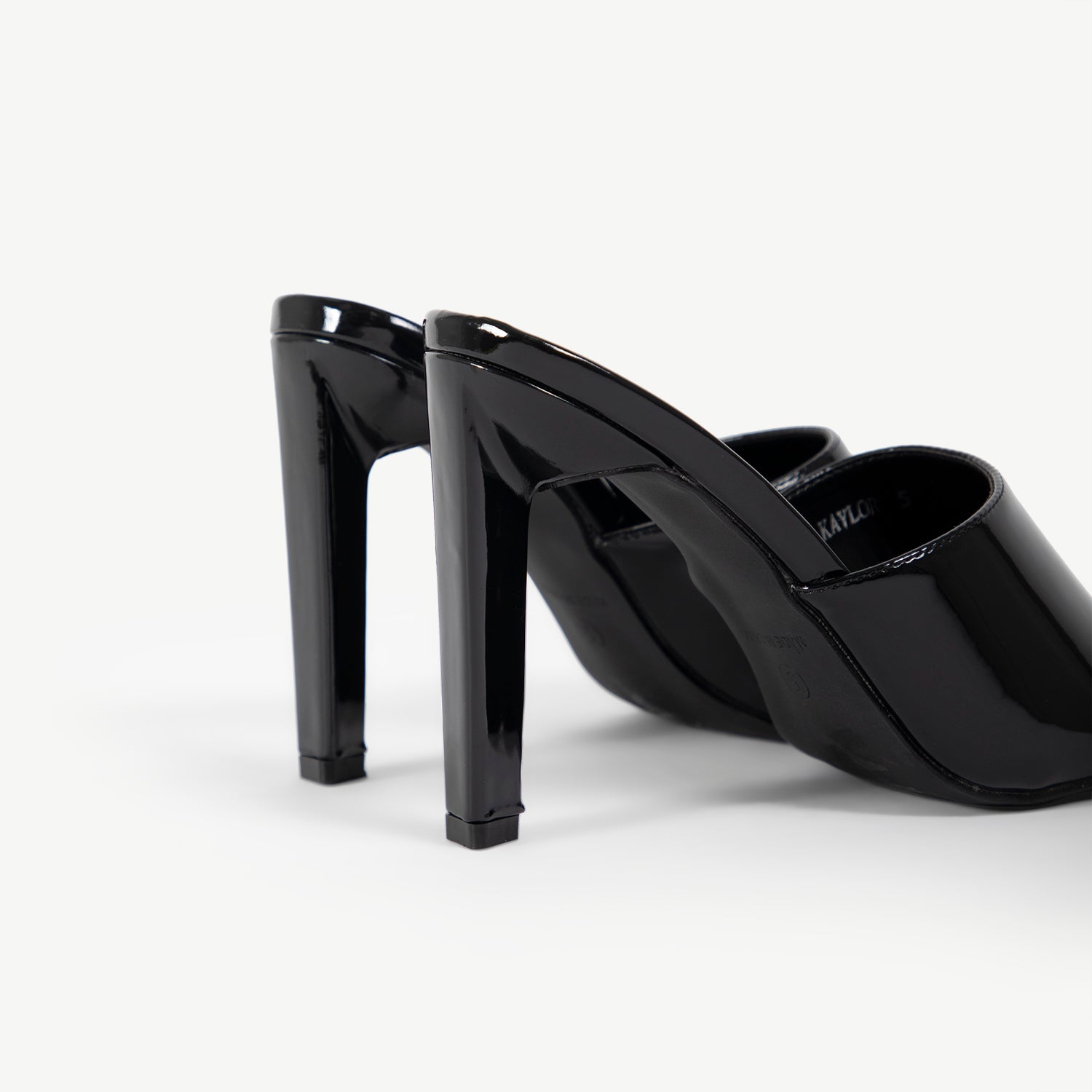 RAID Kaylor Heeled Mule in Black