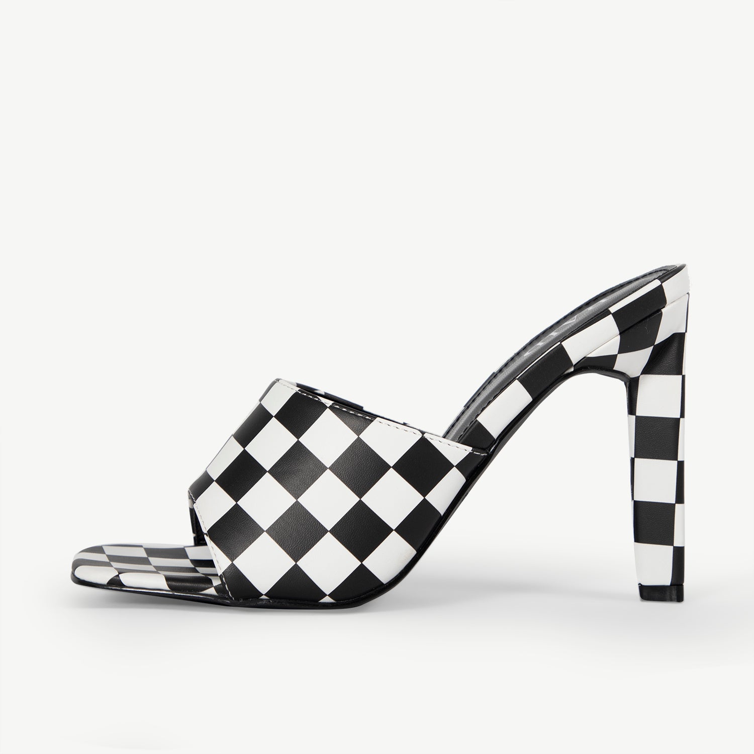 RAID Kaylor Heeled Mule in Mono