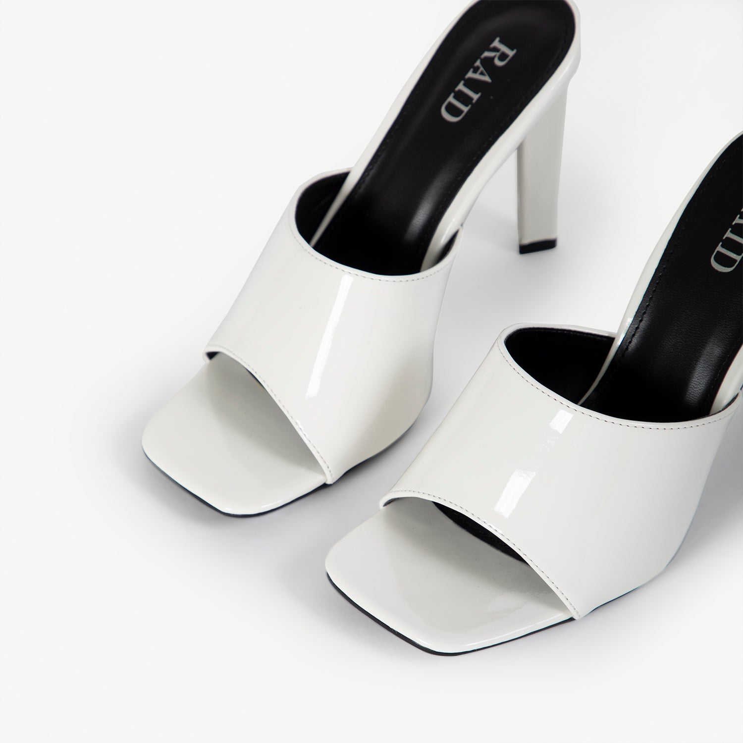 RAID Kaylor Heeled Mule in White