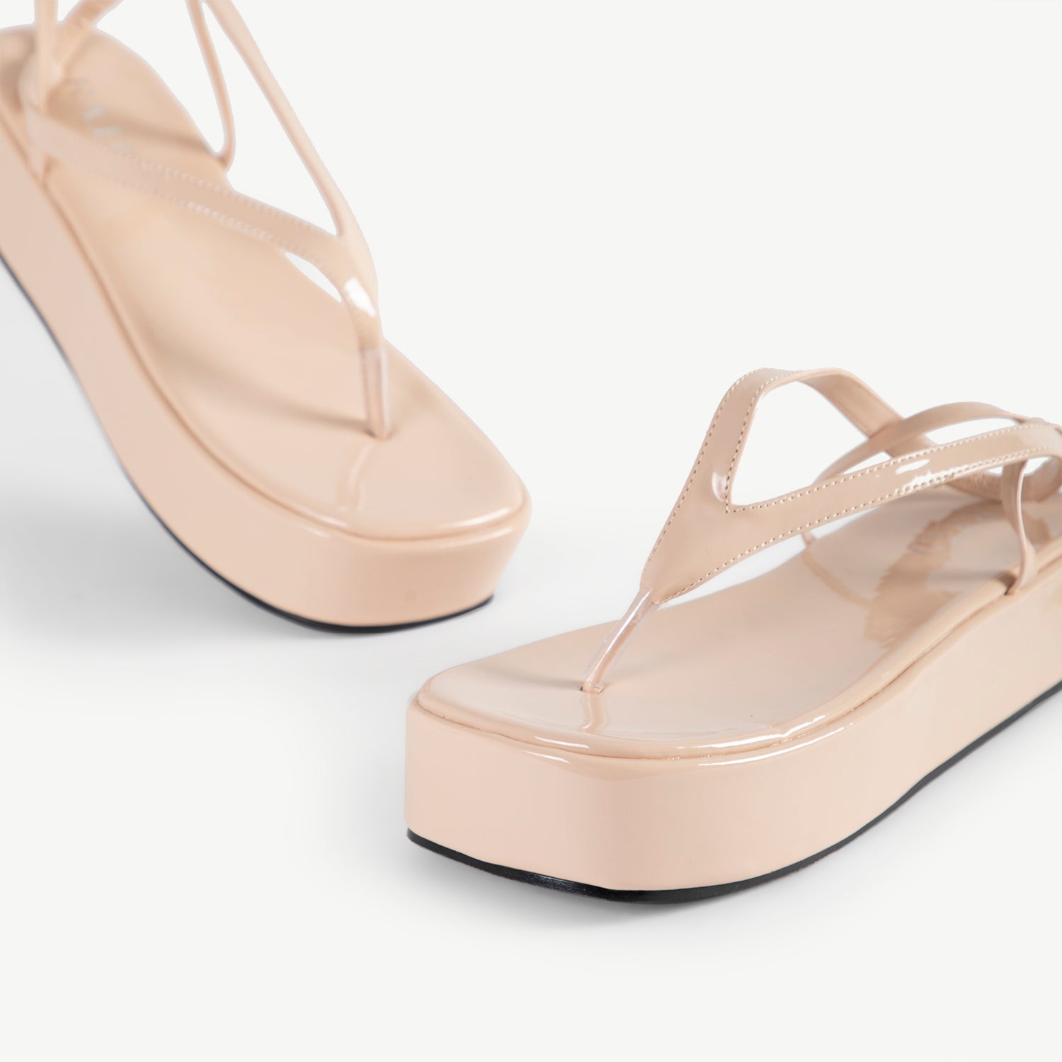 RAID Laina Platform Sandal In Nude