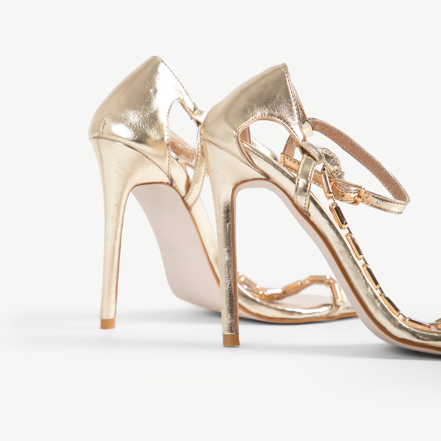 RAID Lovely Chained Heel in Gold