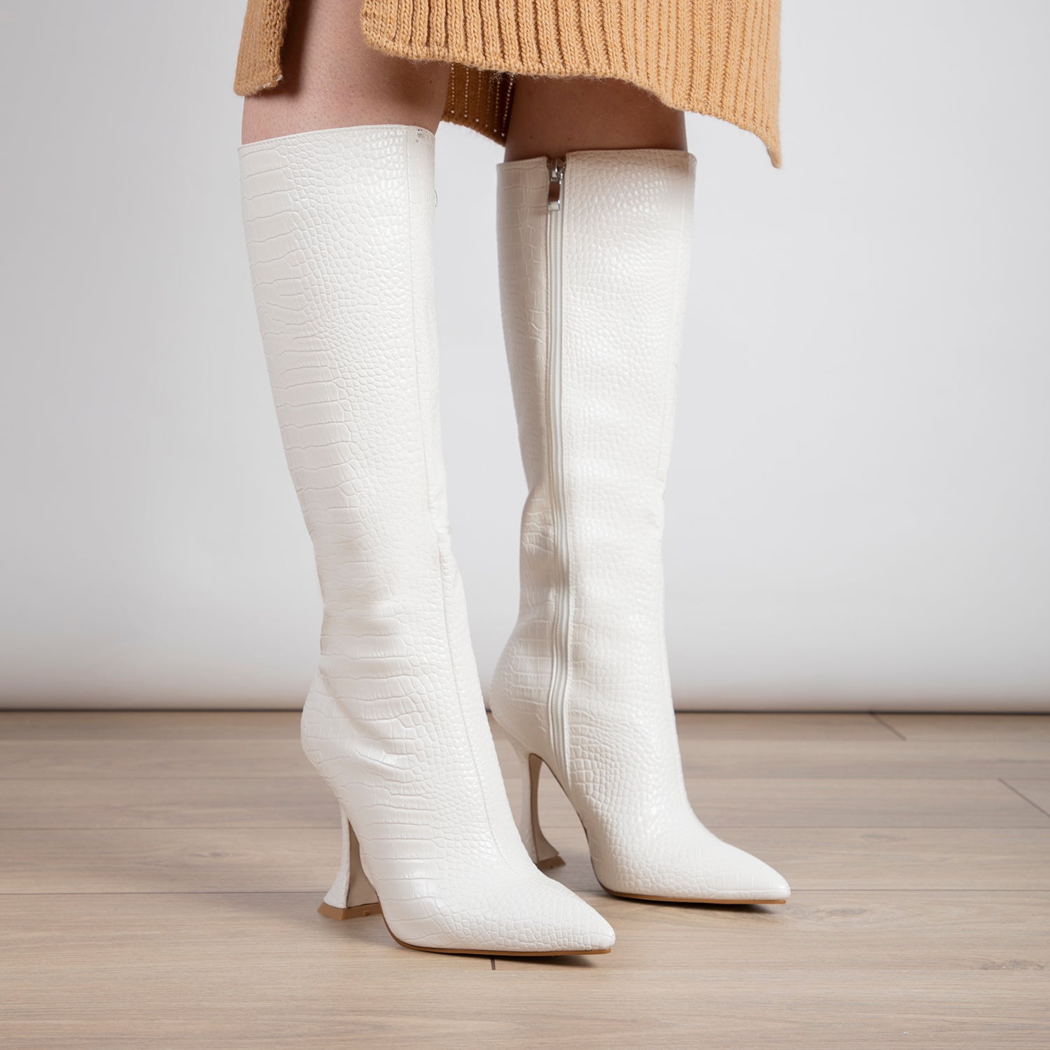 RAID Malina Long Boot in White