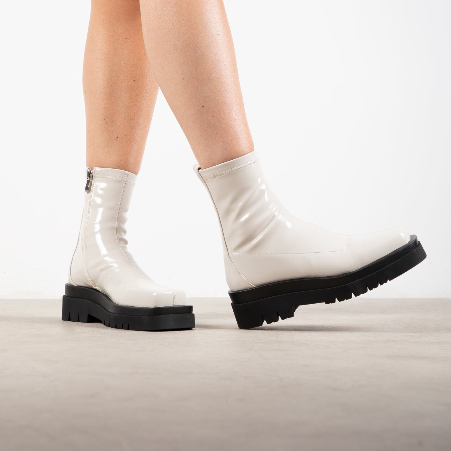 Raid Milla Ankle Boot in Off White