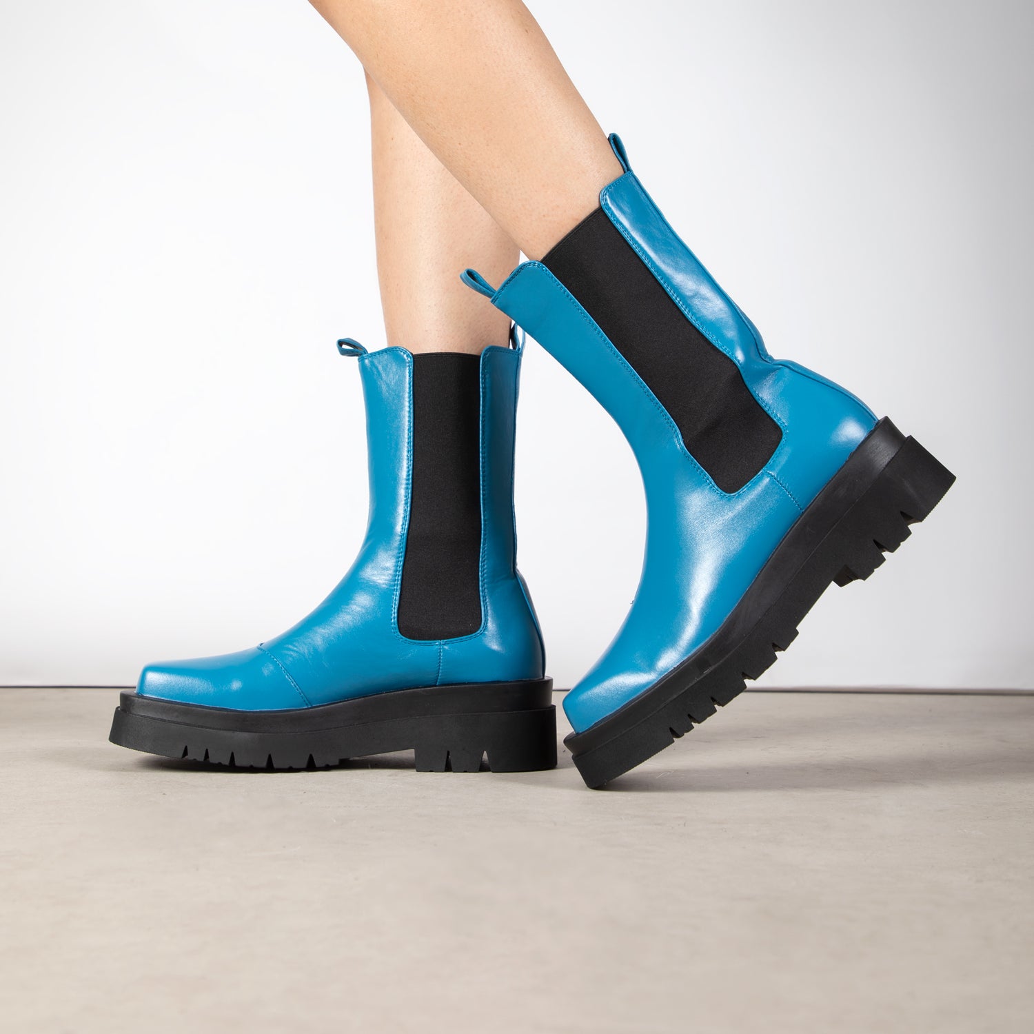 RAID Newport Ankle Boot in Blue