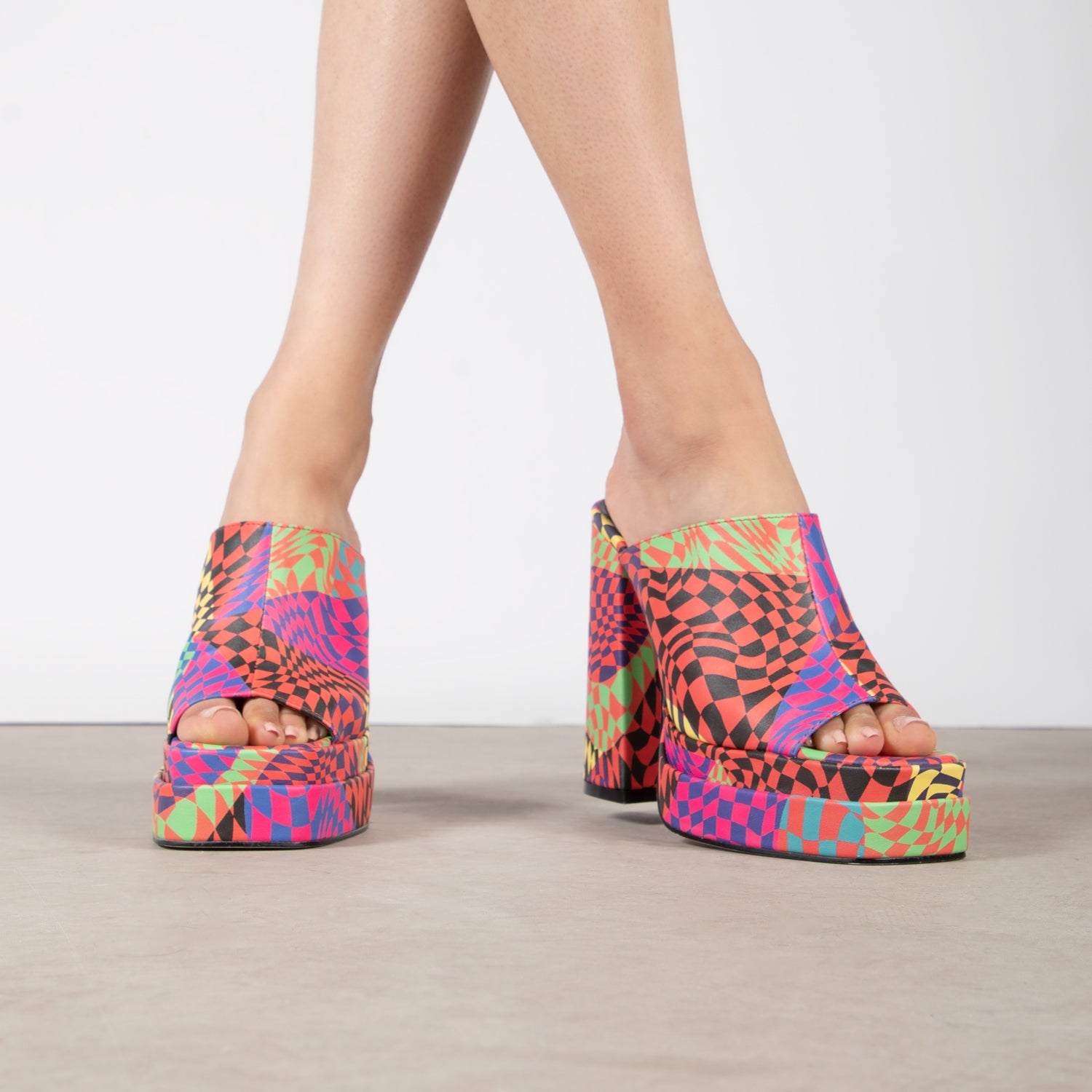 RAID Piya Platform Mule in Pink Multi