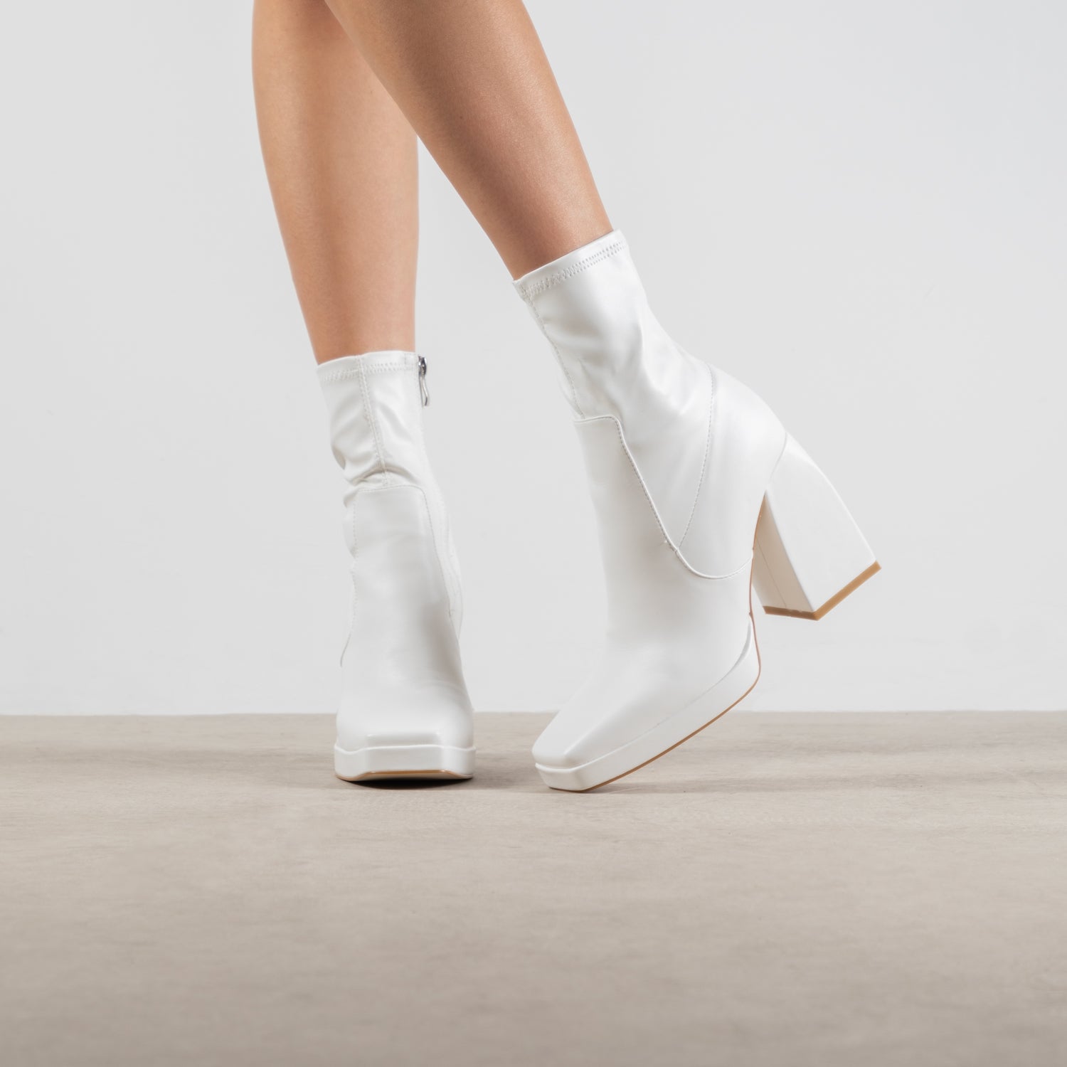 RAID Recruit Block Heeled Ankle Boot in White