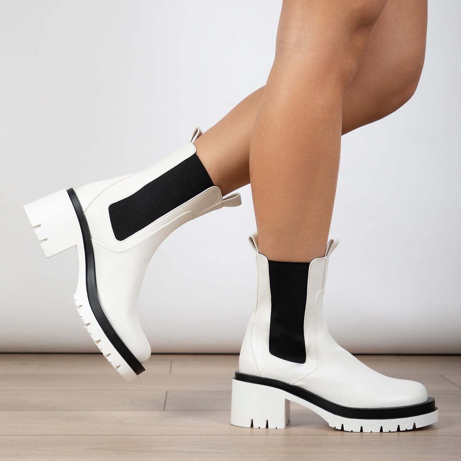 RAID Region Ankle Boot in White