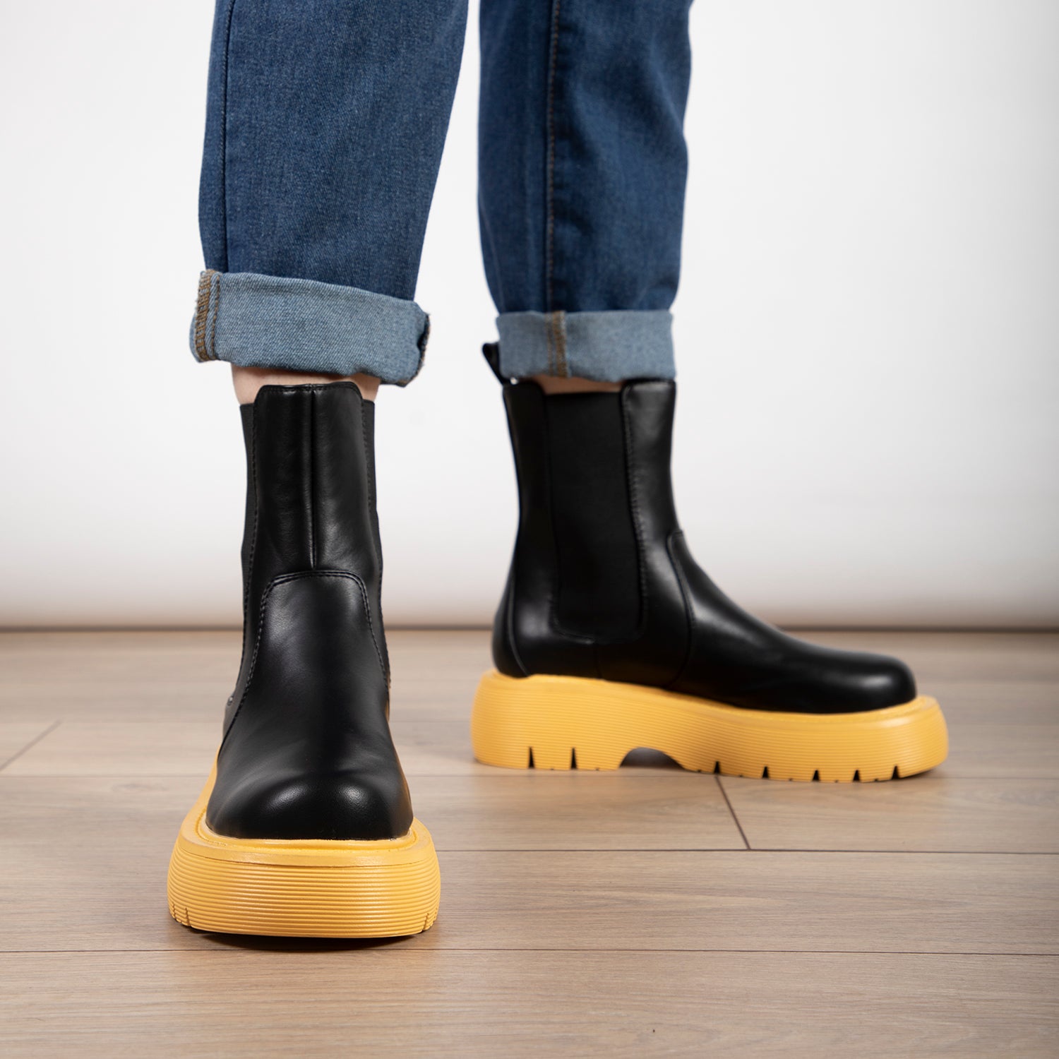 RAID Shelah Chunky Ankle Boot in Gum