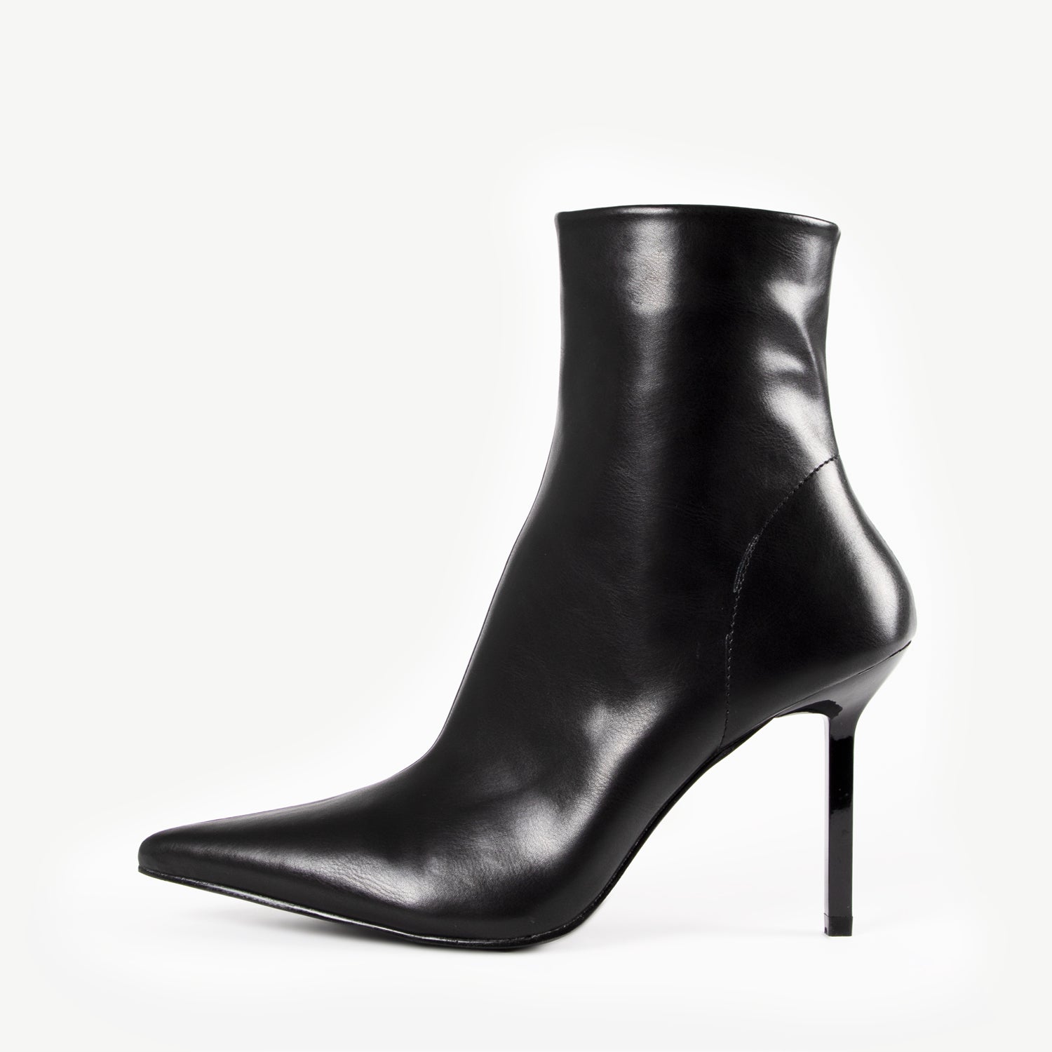 RAID Tamyra Ankle Boot in Black
